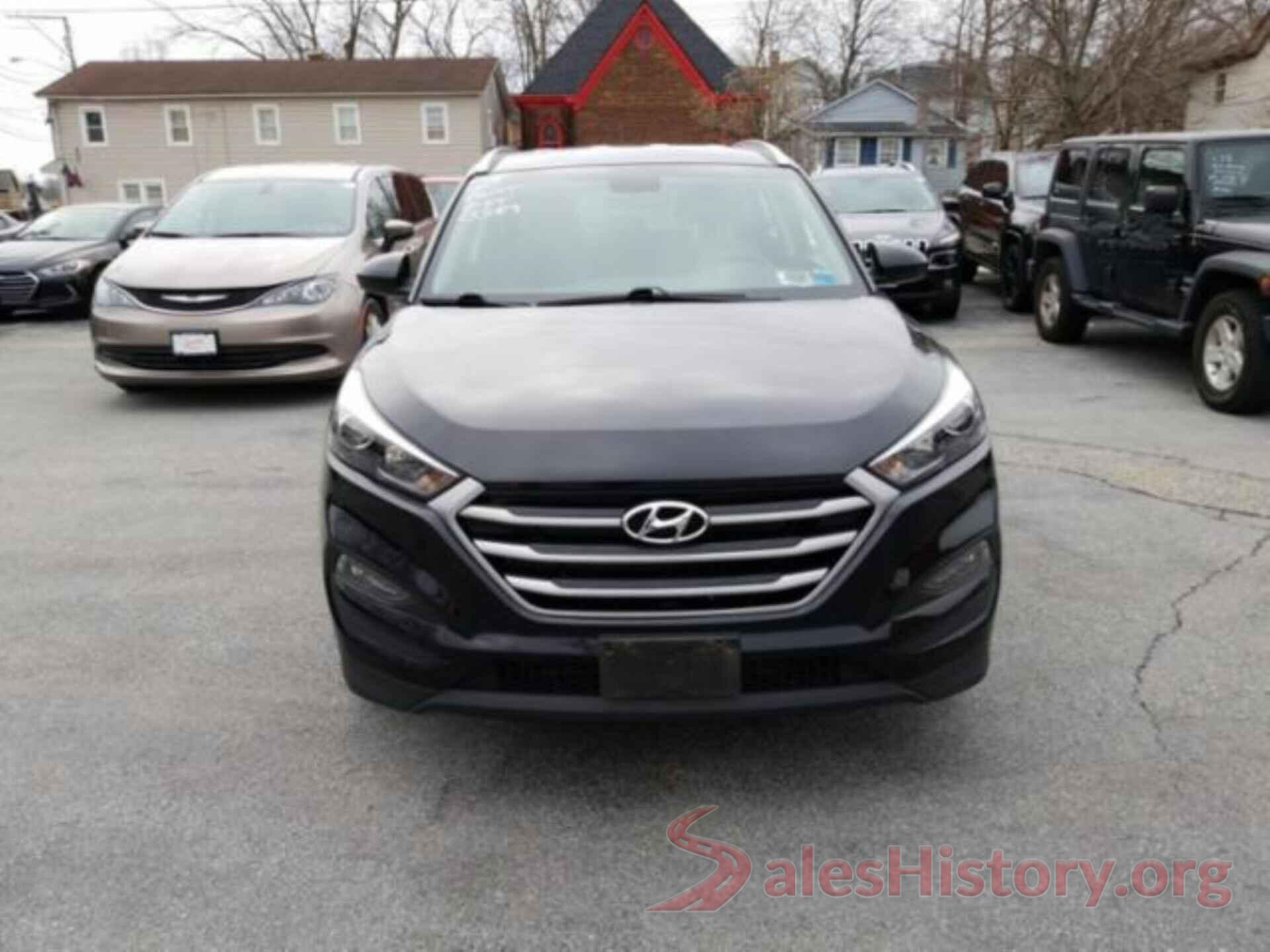 KM8J3CA46HU543674 2017 HYUNDAI TUCSON