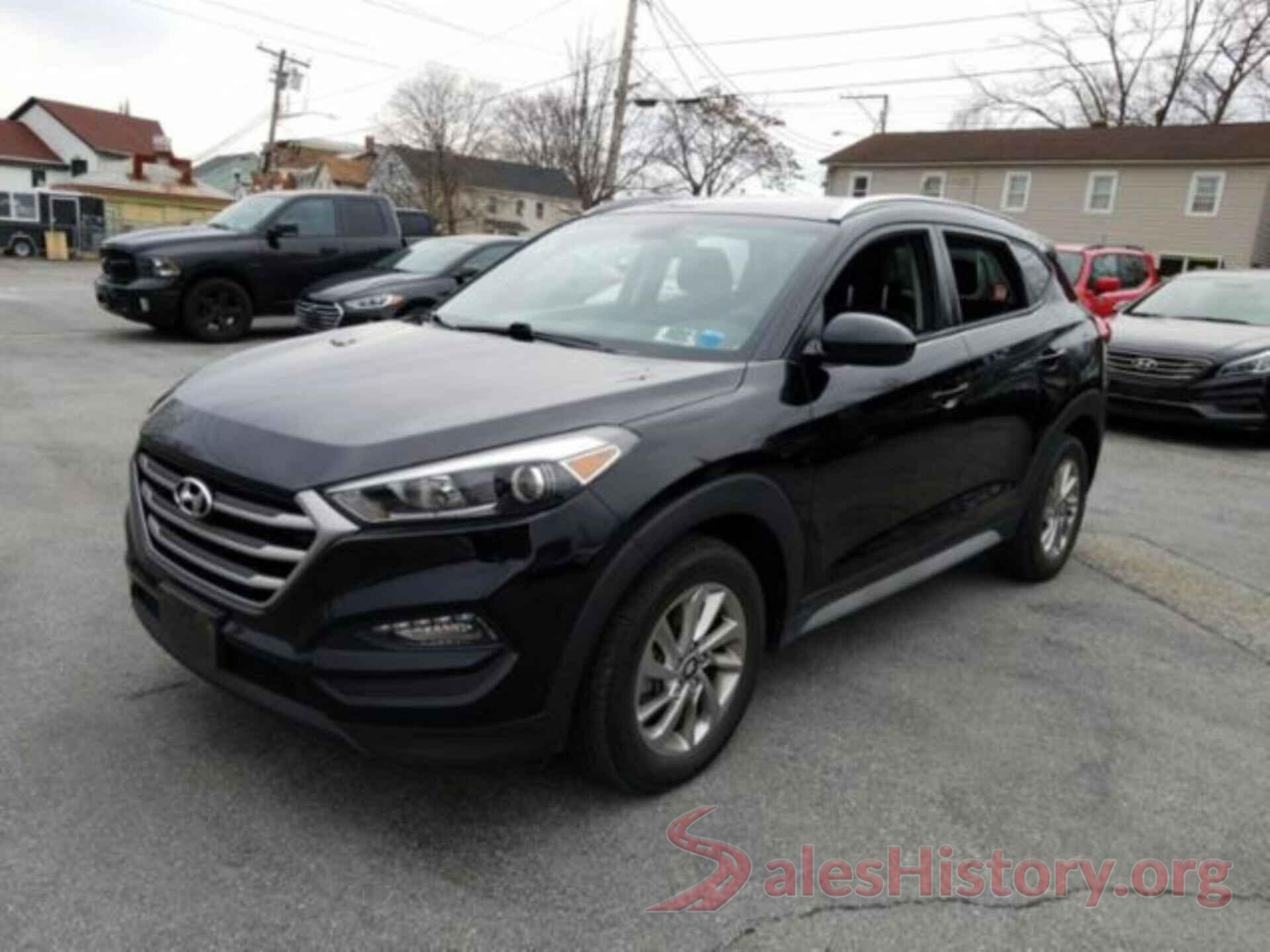 KM8J3CA46HU543674 2017 HYUNDAI TUCSON