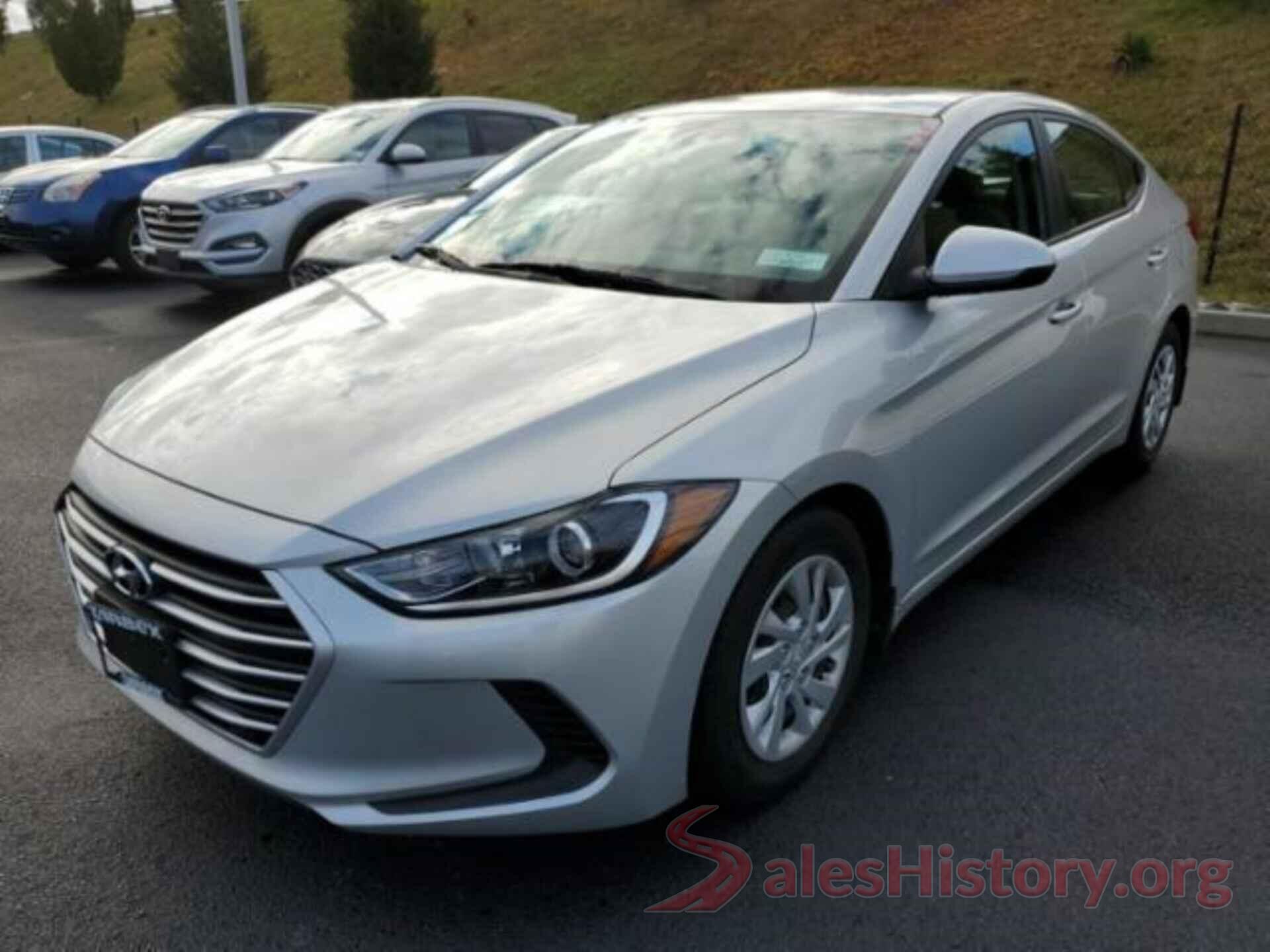 5NPD74LF0JH237032 2018 HYUNDAI ELANTRA