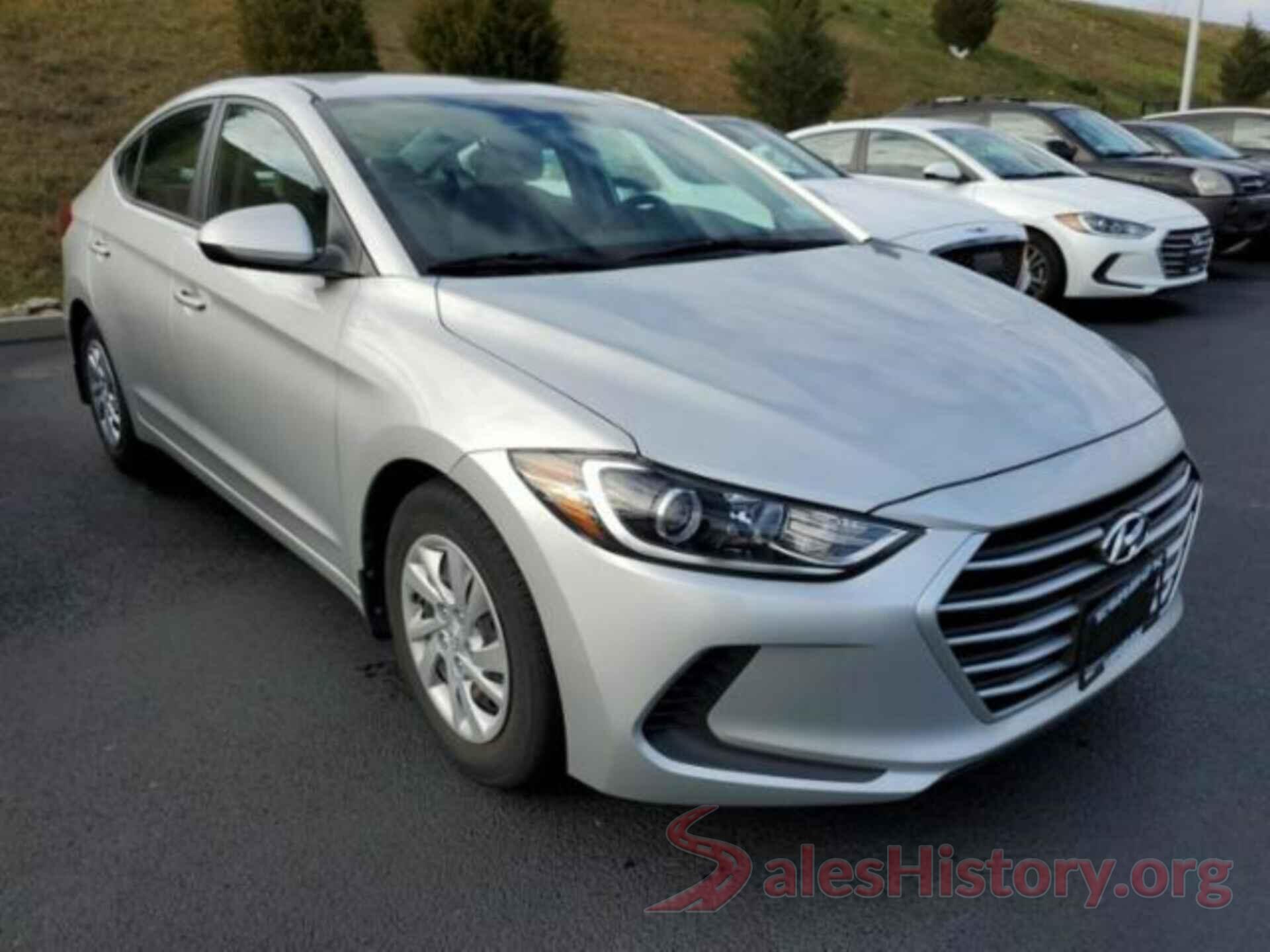 5NPD74LF0JH237032 2018 HYUNDAI ELANTRA