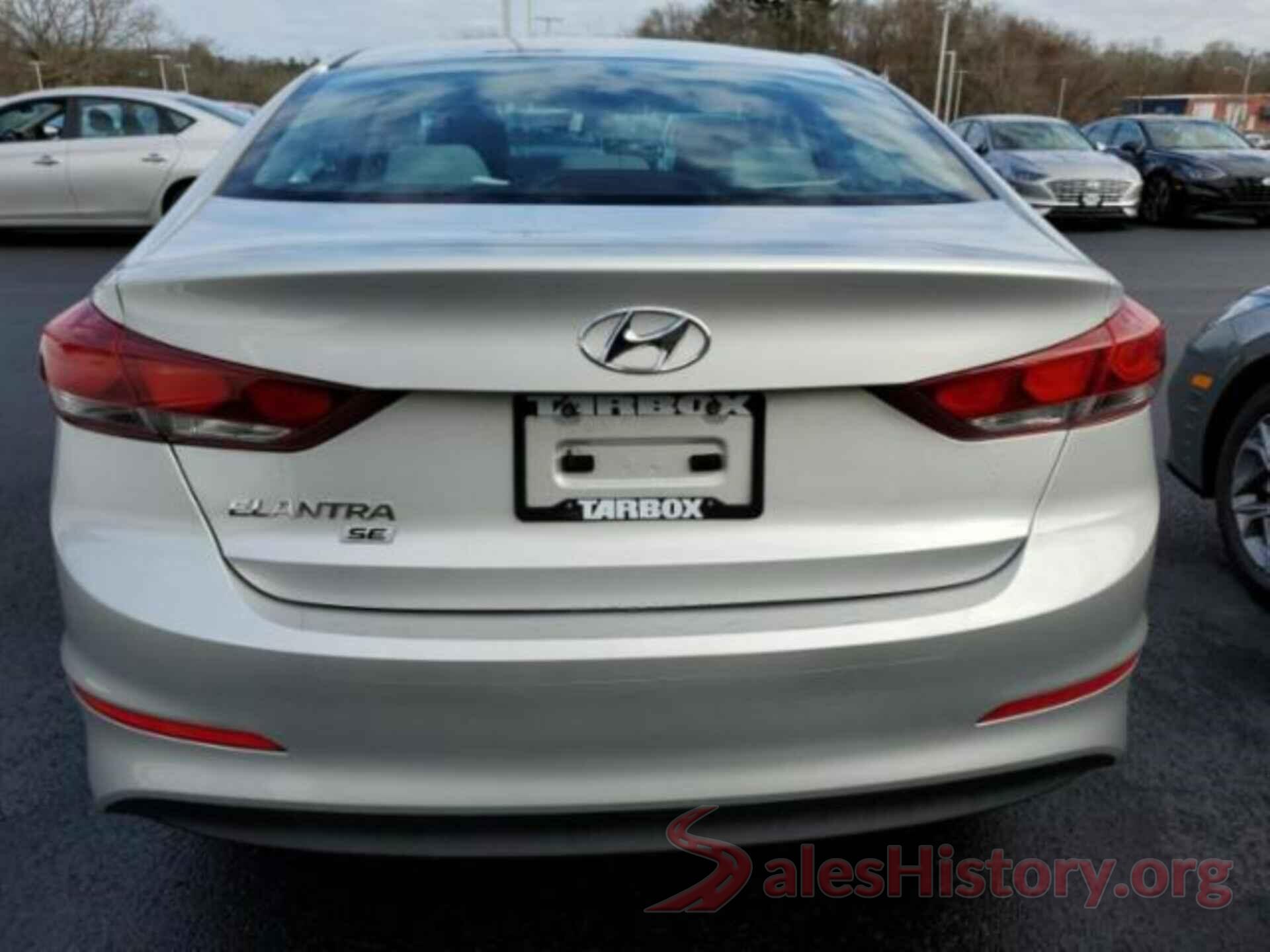 5NPD74LF0JH237032 2018 HYUNDAI ELANTRA