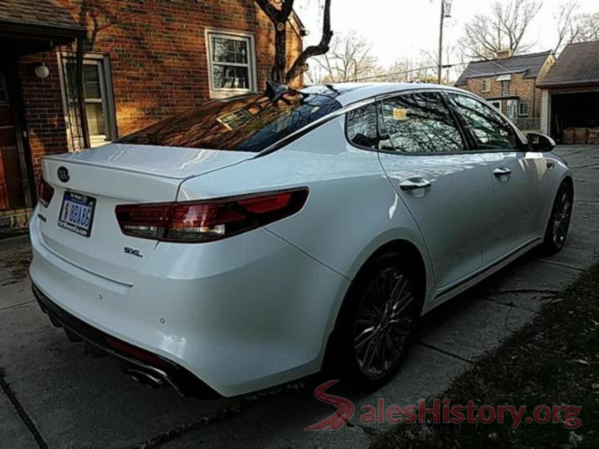 5XXGV4L25JG218603 2018 KIA OPTIMA