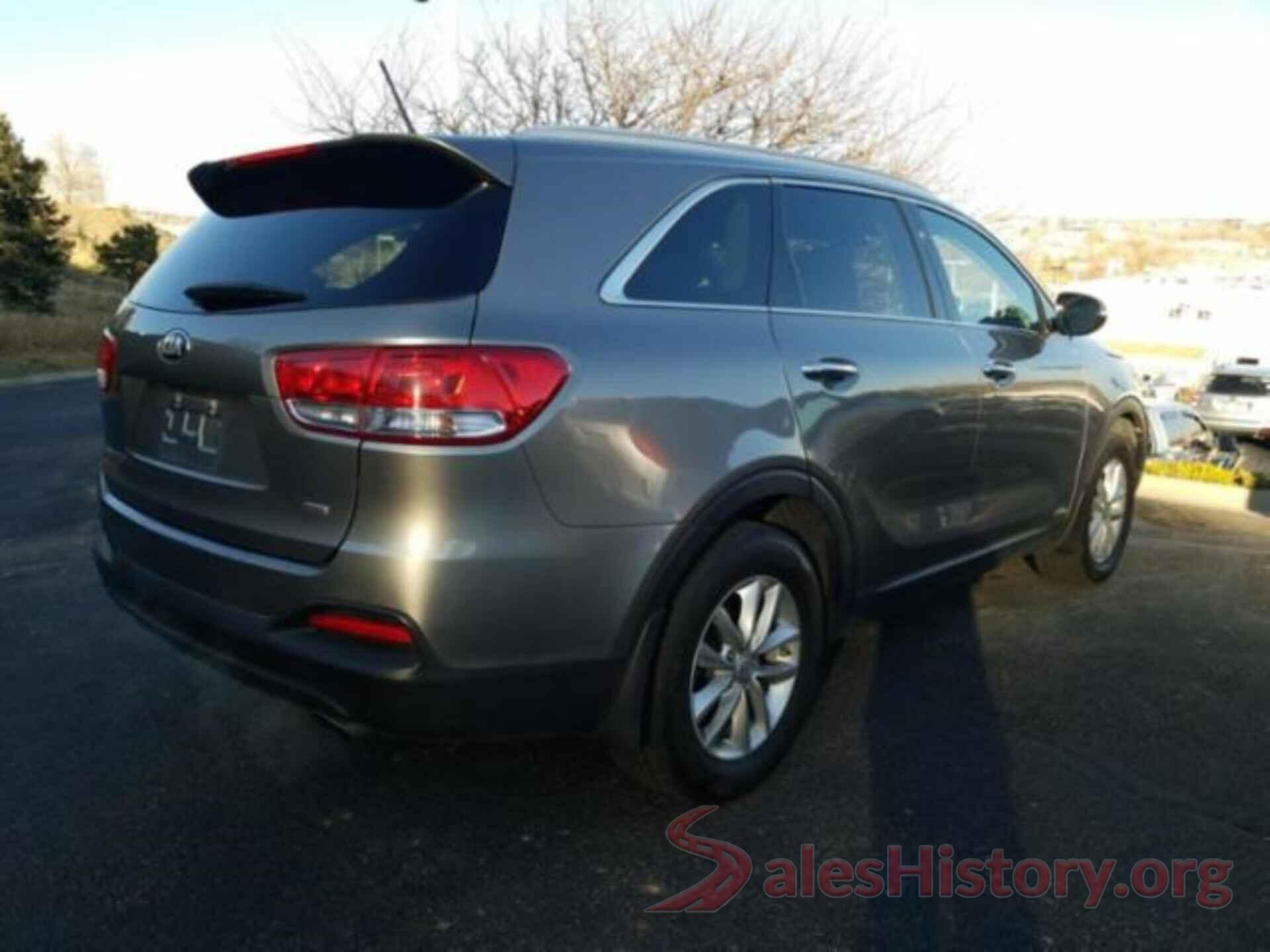 5XYPGDA34HG258599 2017 KIA SORENTO