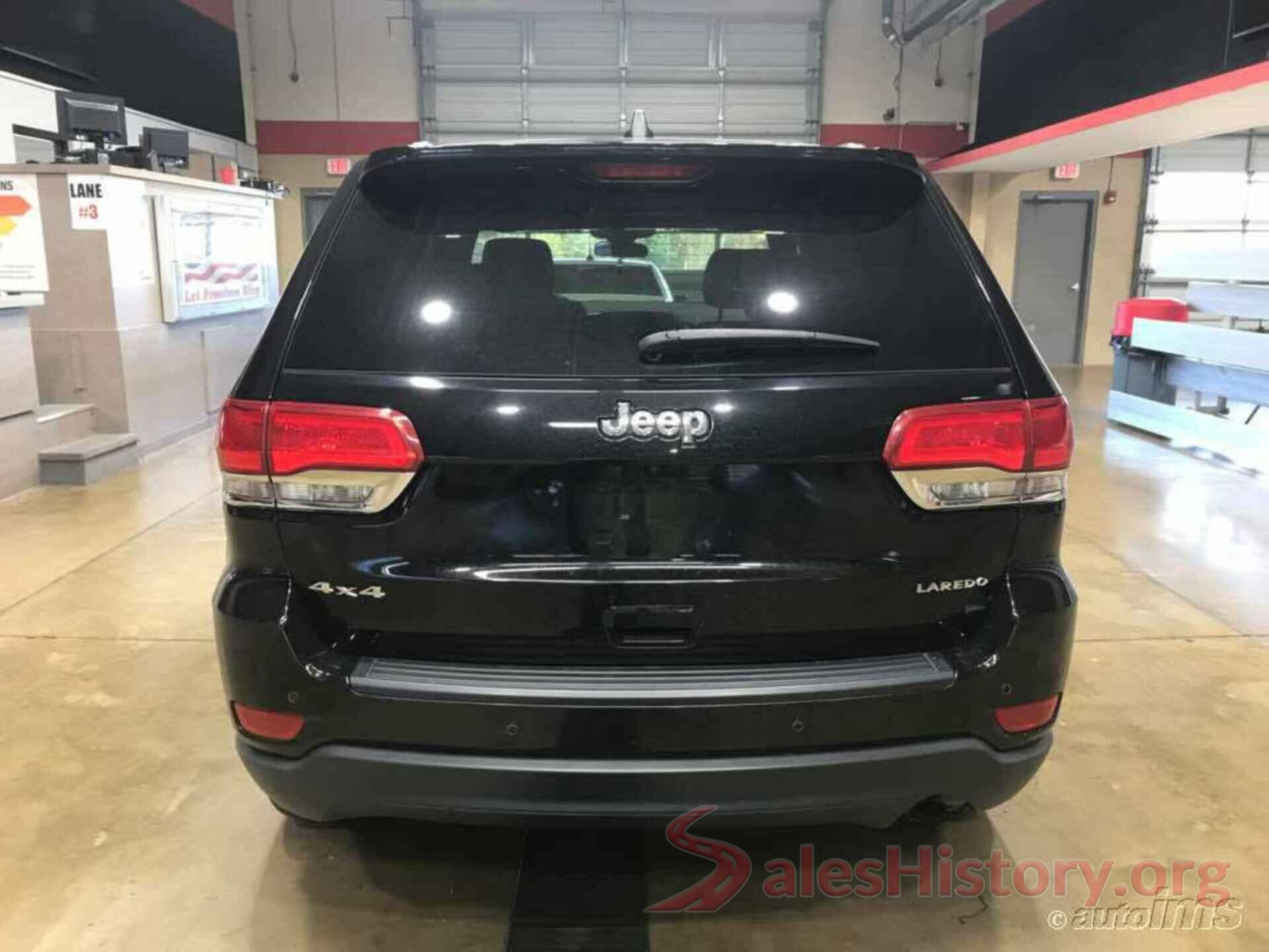 1C4RJFAG5JC355734 2018 JEEP GRAND CHEROKEE