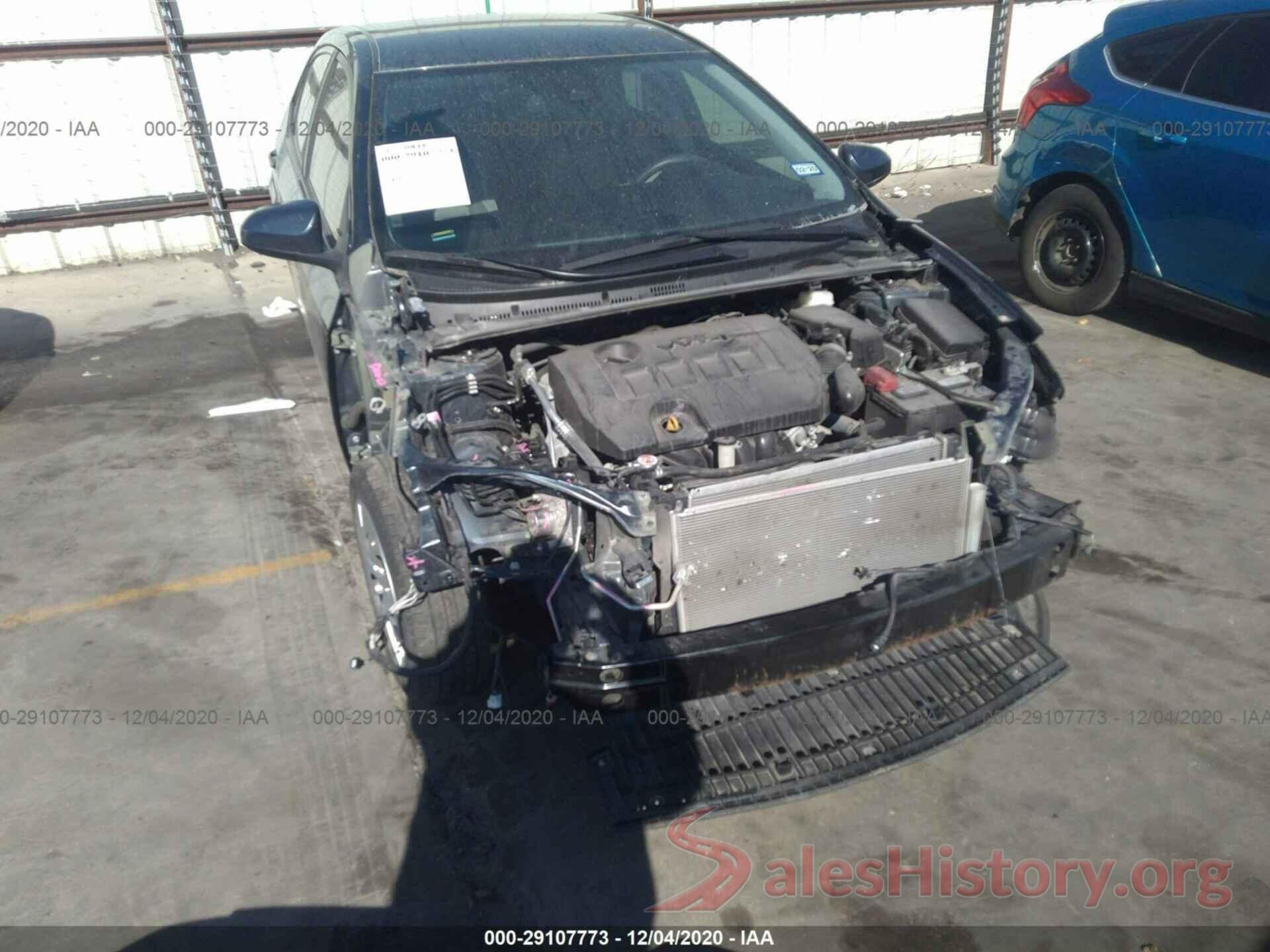 2T1BURHE8JC087588 2018 TOYOTA COROLLA