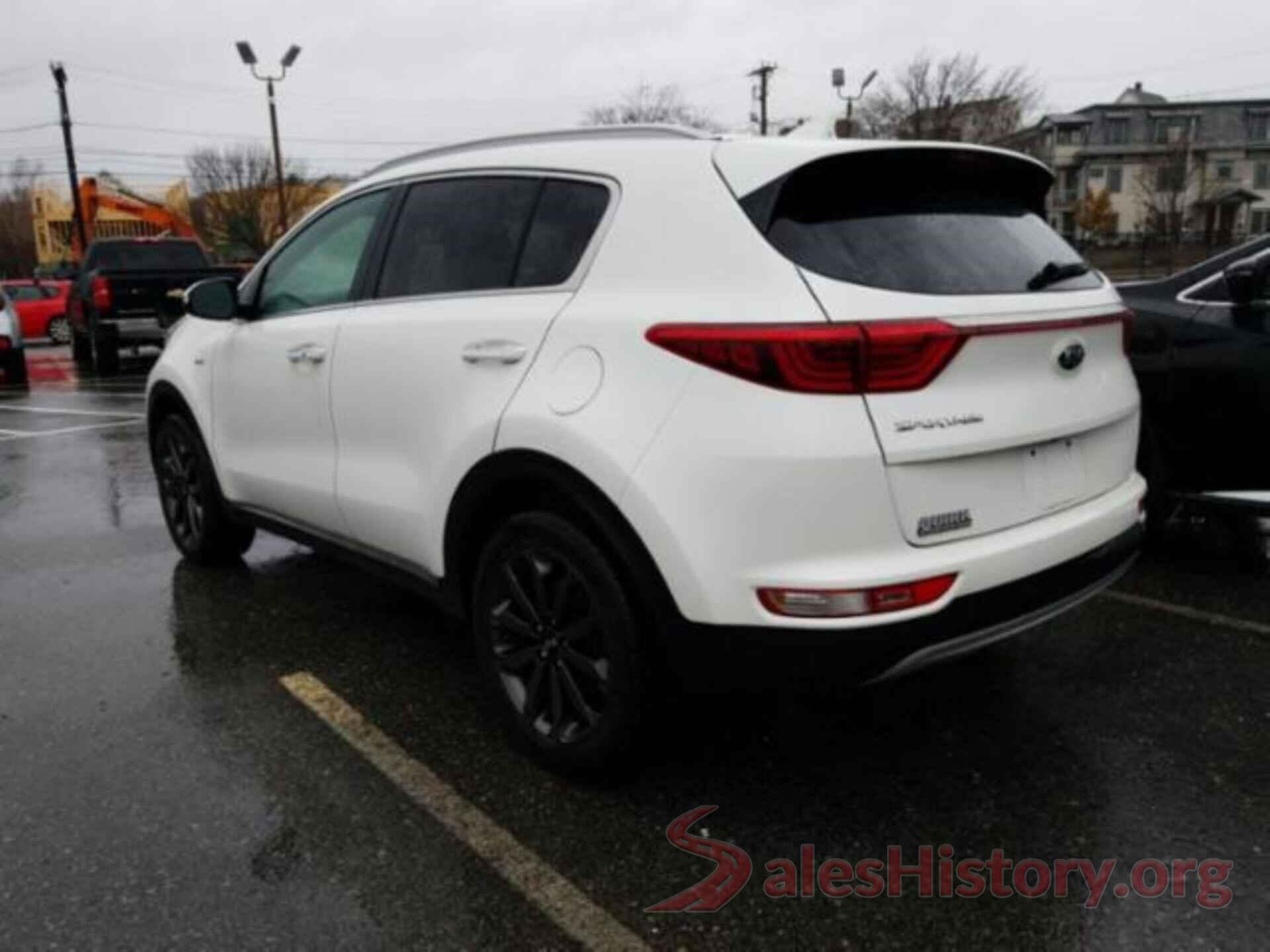 KNDPNCAC9J7451057 2018 KIA SPORTAGE