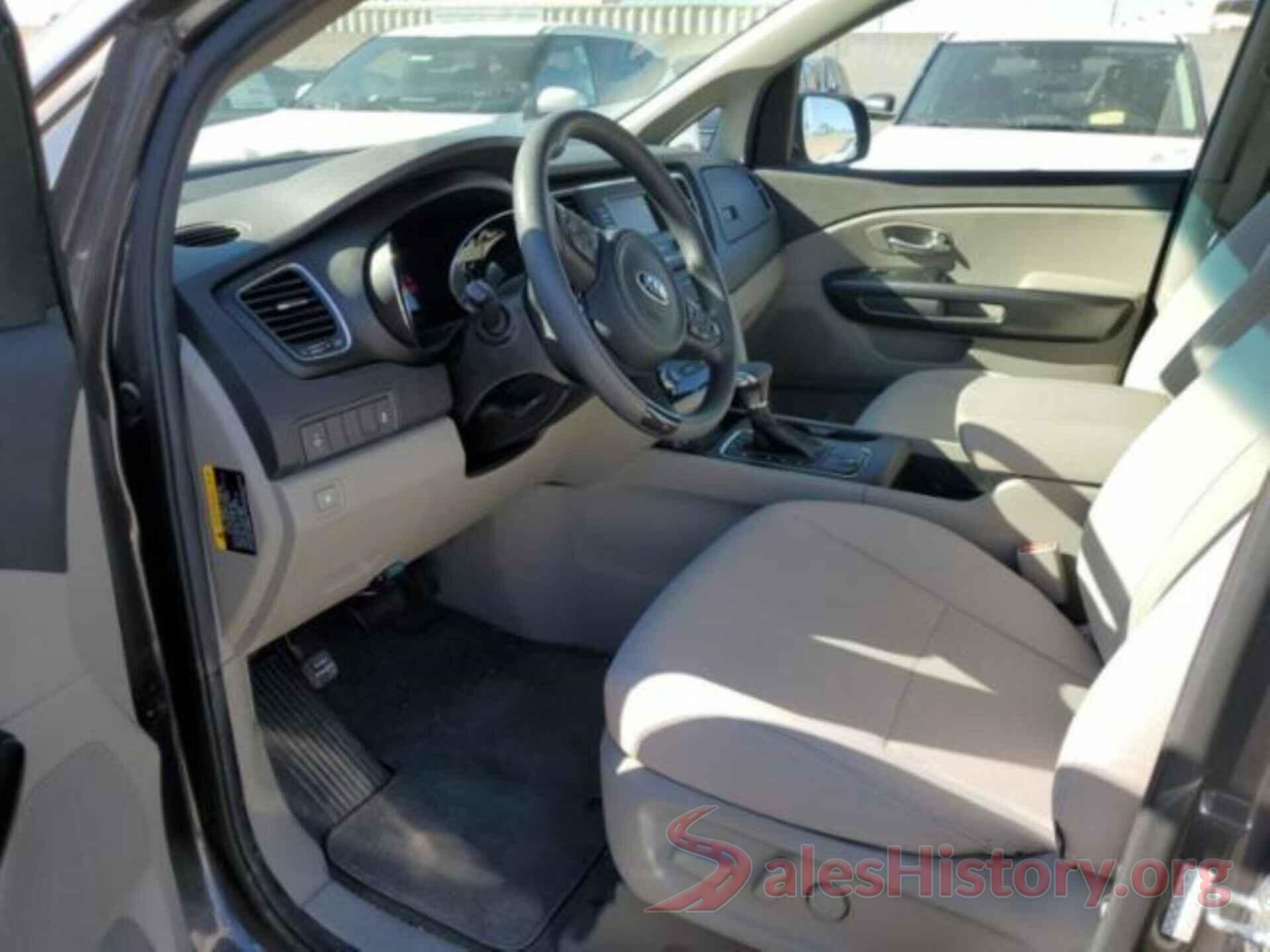 KNDMB5C10H6301938 2017 KIA SEDONA