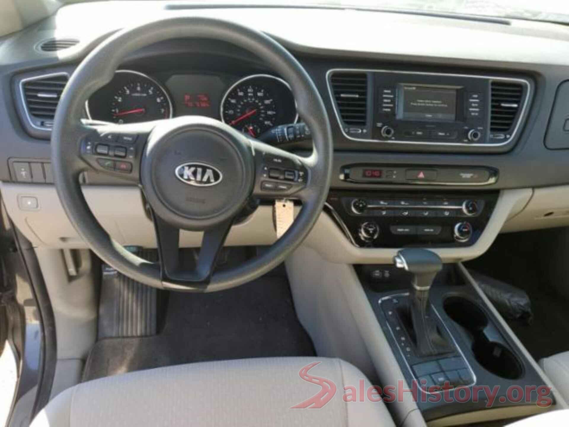 KNDMB5C10H6301938 2017 KIA SEDONA