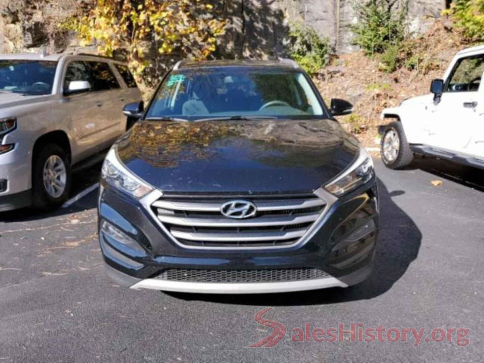 KM8J3CA22HU584530 2017 HYUNDAI TUCSON