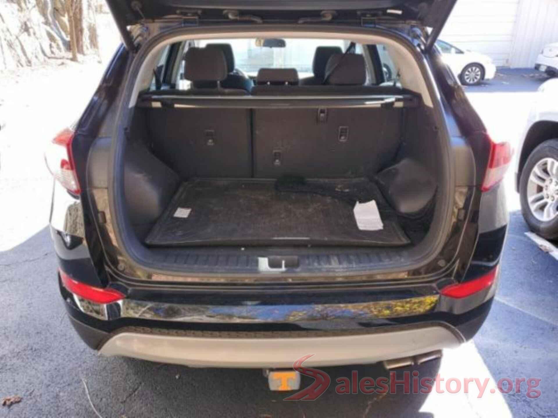 KM8J3CA22HU584530 2017 HYUNDAI TUCSON