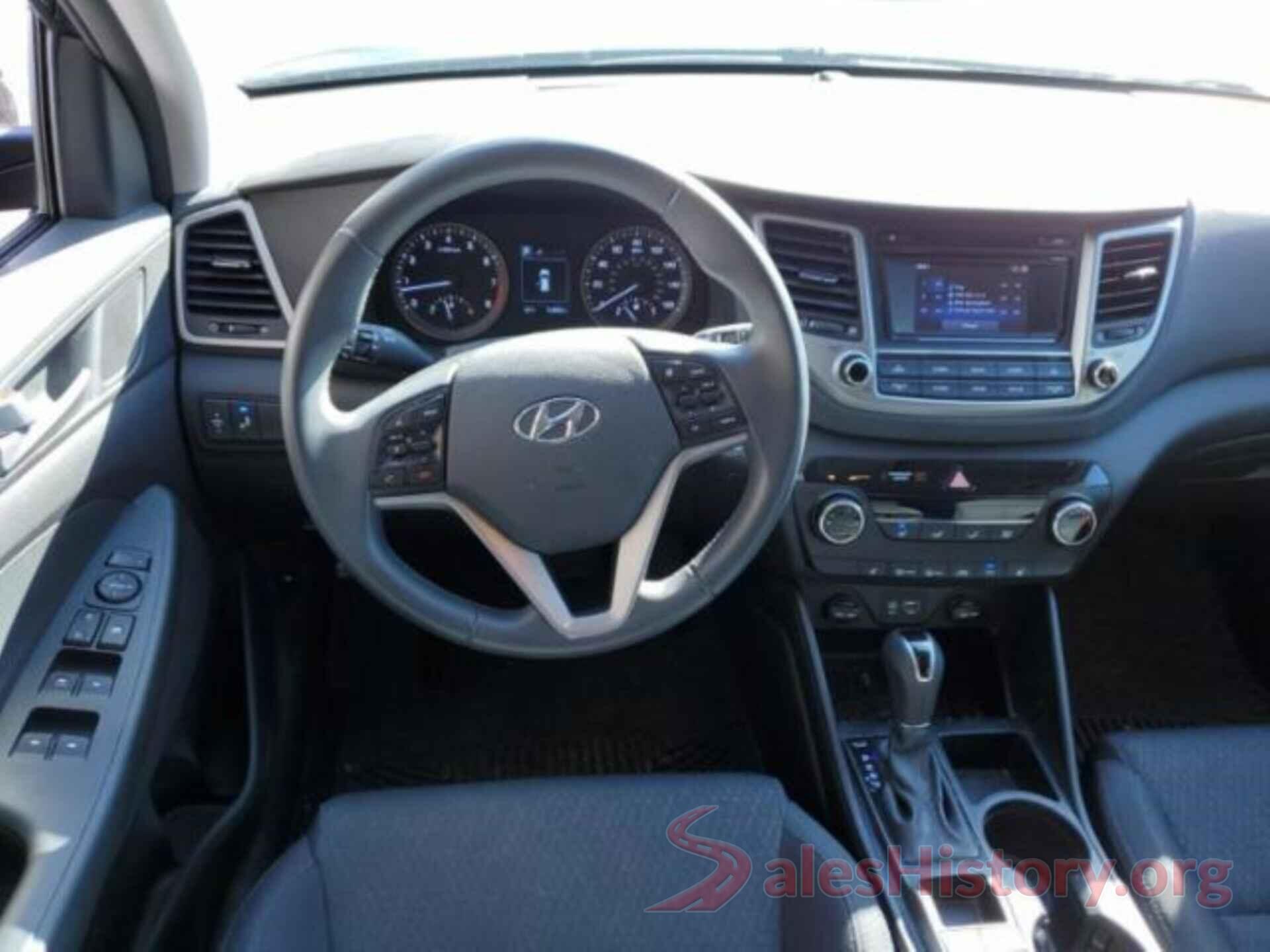 KM8J3CA22HU584530 2017 HYUNDAI TUCSON