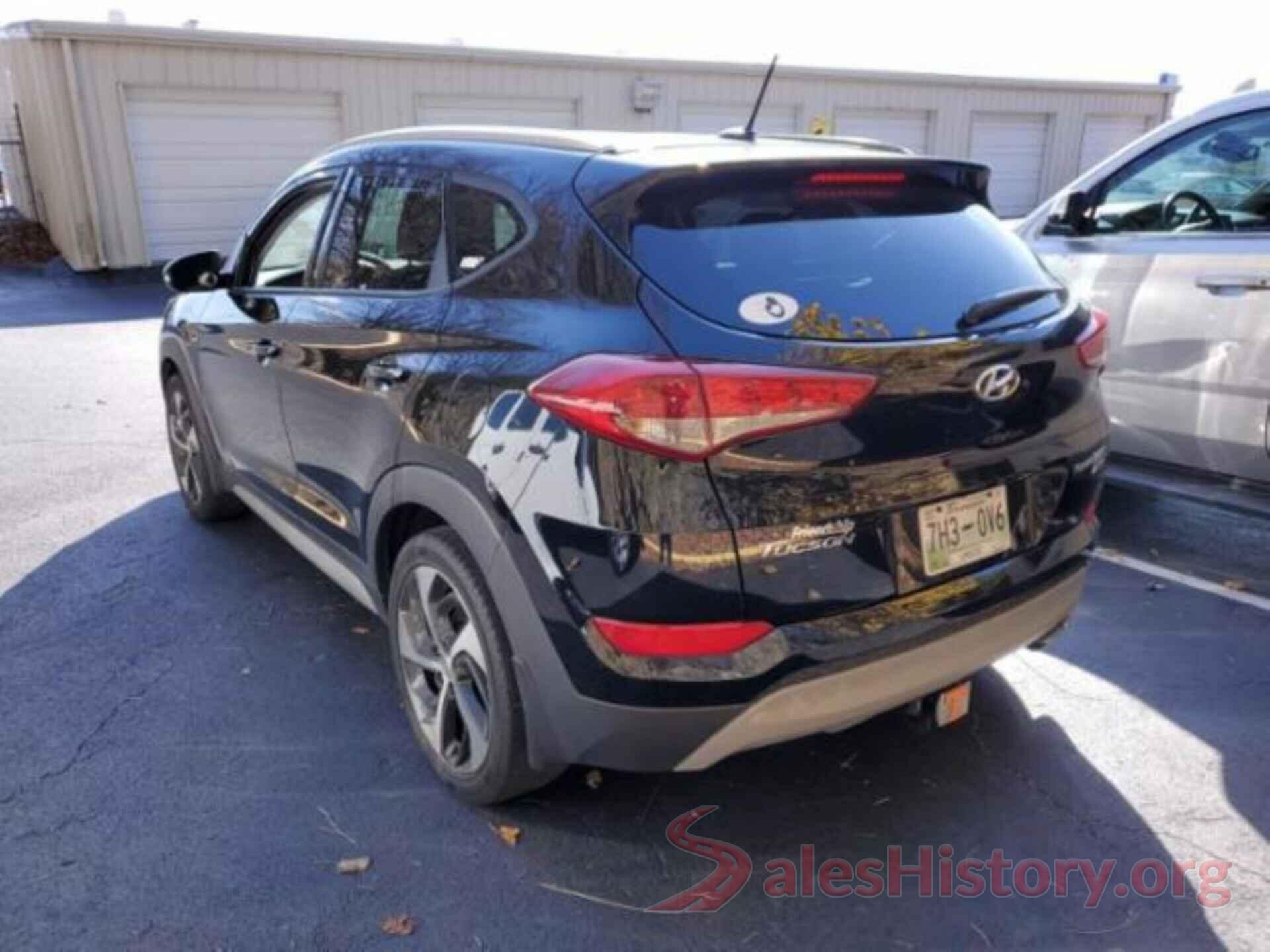 KM8J3CA22HU584530 2017 HYUNDAI TUCSON