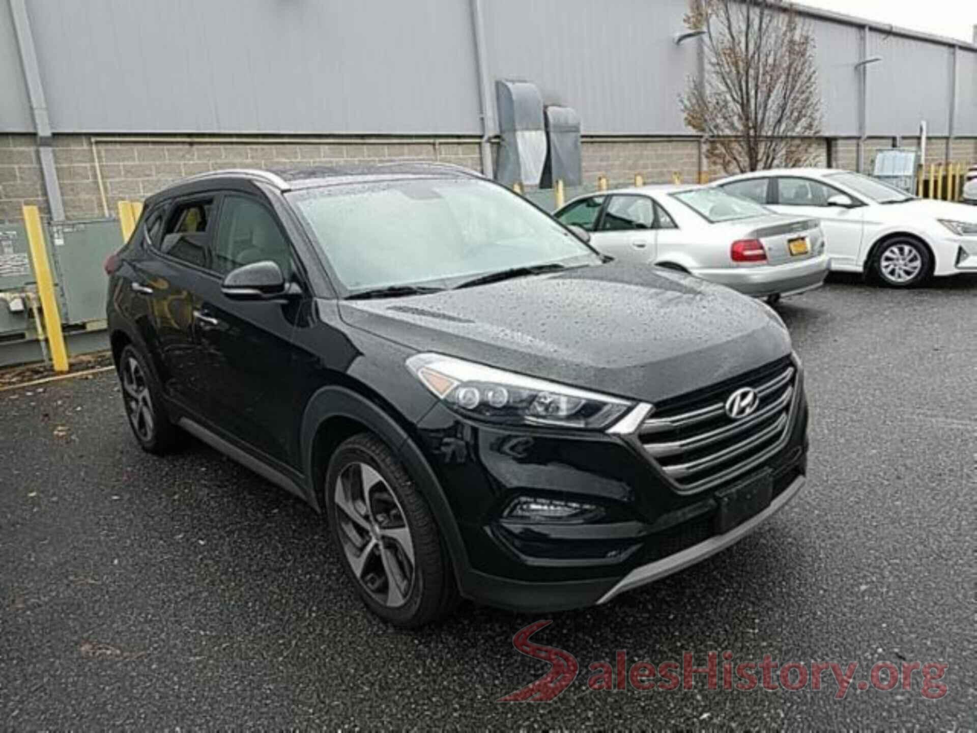 KM8J3CA27HU271182 2017 HYUNDAI TUCSON