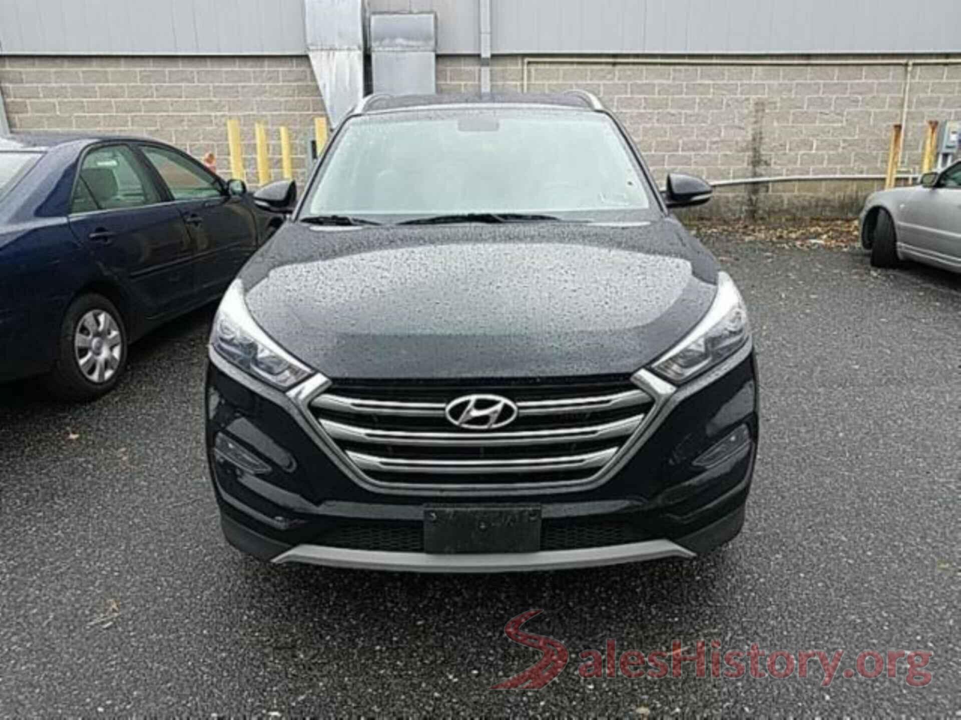 KM8J3CA27HU271182 2017 HYUNDAI TUCSON