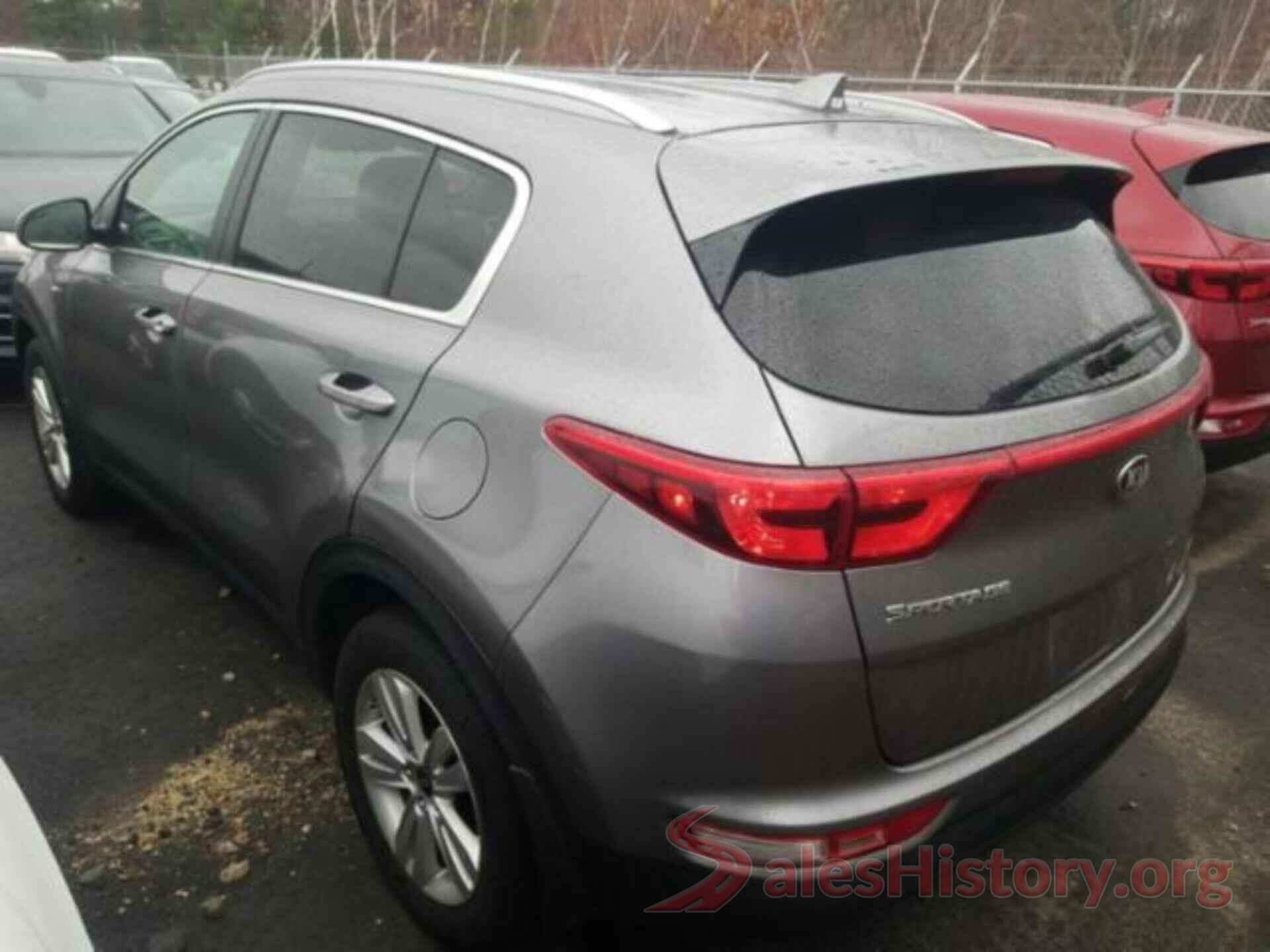 KNDPMCAC1J7393030 2018 KIA SPORTAGE