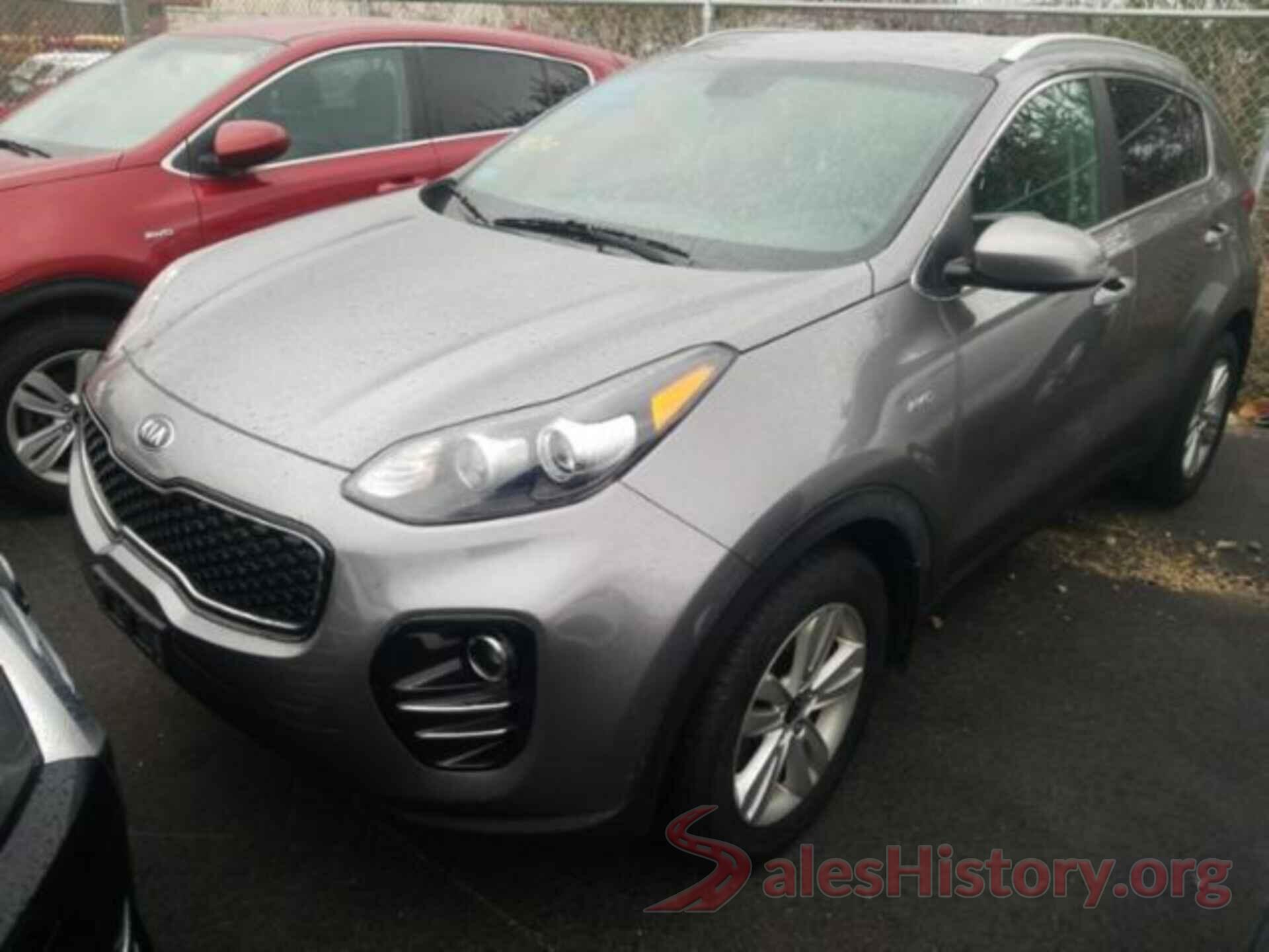 KNDPMCAC1J7393030 2018 KIA SPORTAGE