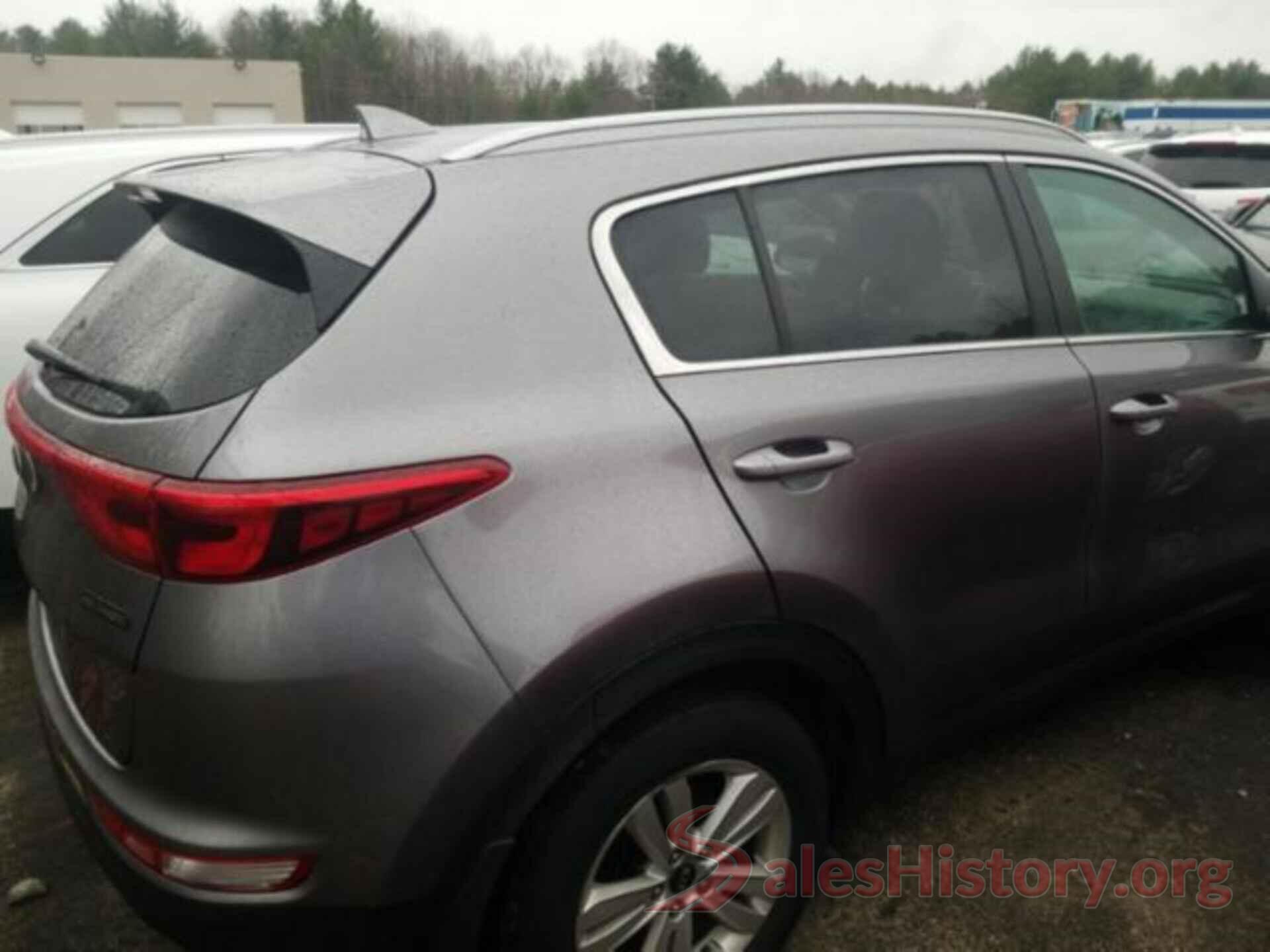 KNDPMCAC1J7393030 2018 KIA SPORTAGE