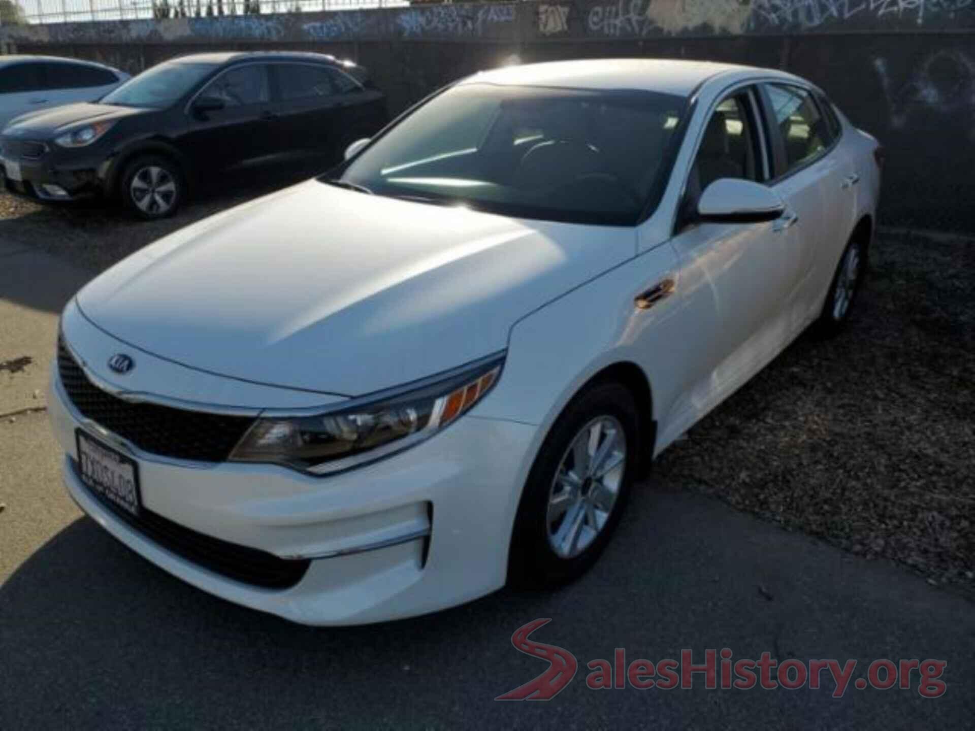 KNAGT4L3XG5102984 2016 KIA OPTIMA