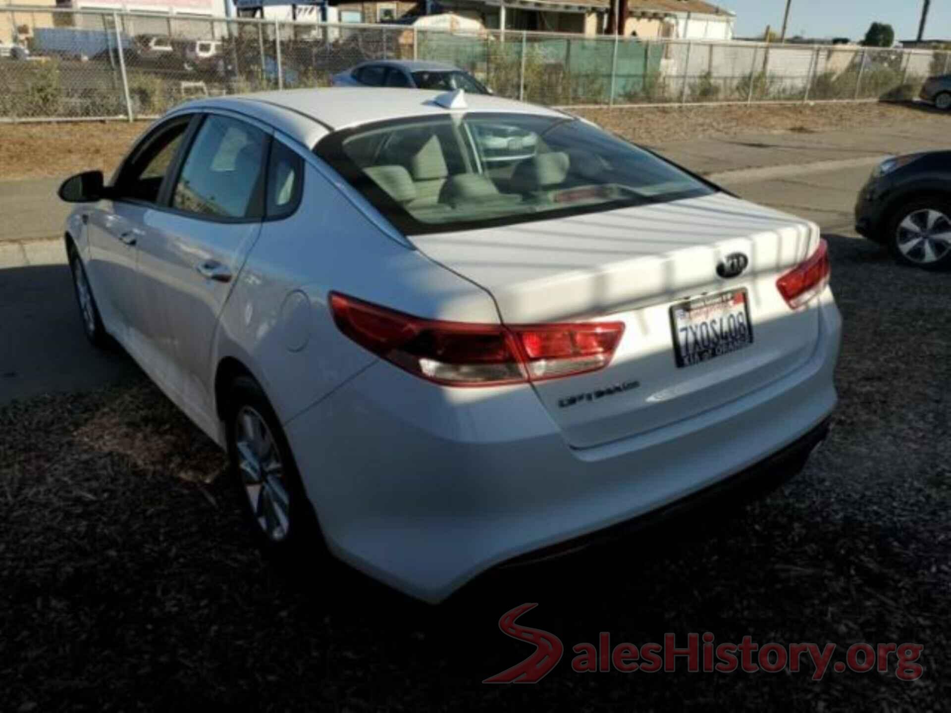 KNAGT4L3XG5102984 2016 KIA OPTIMA