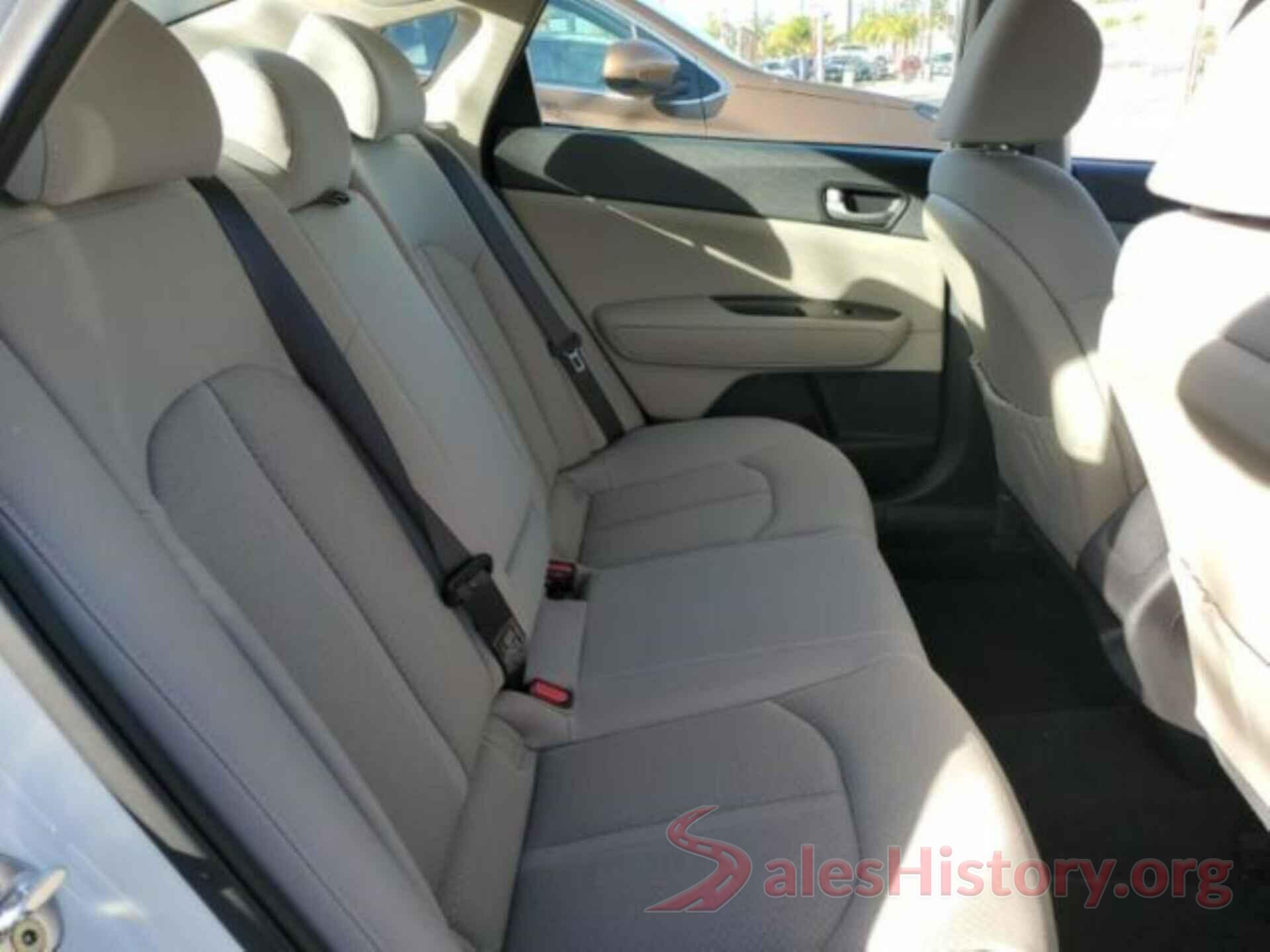 KNAGT4L3XG5102984 2016 KIA OPTIMA