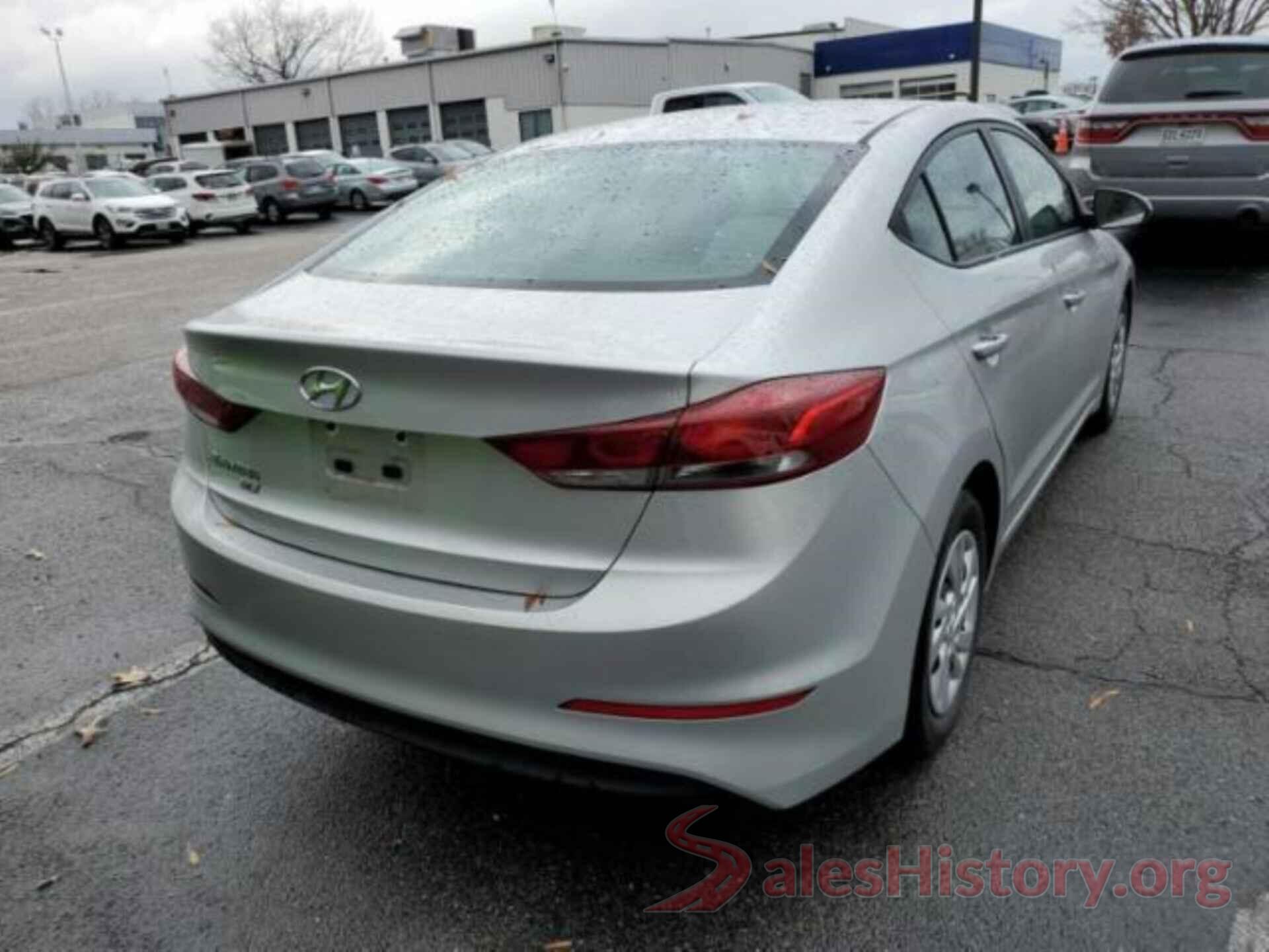 5NPD74LF7JH229672 2018 HYUNDAI ELANTRA