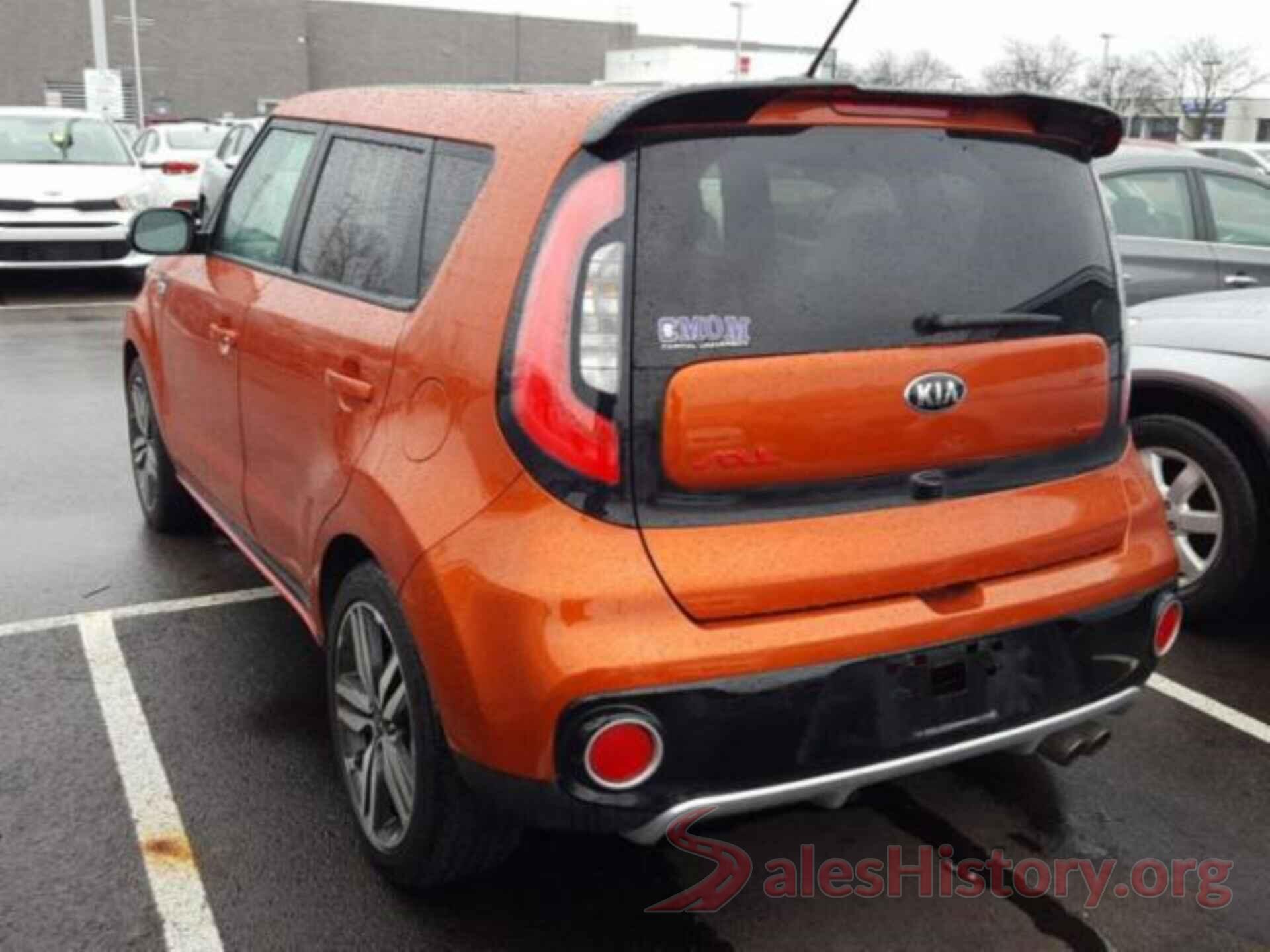 KNDJX3AA7J7571793 2018 KIA SOUL