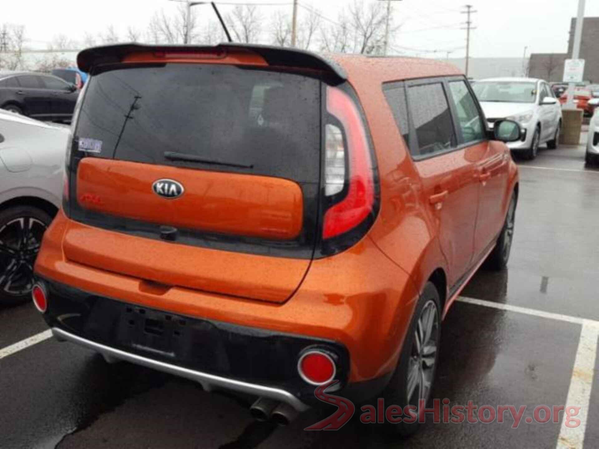 KNDJX3AA7J7571793 2018 KIA SOUL