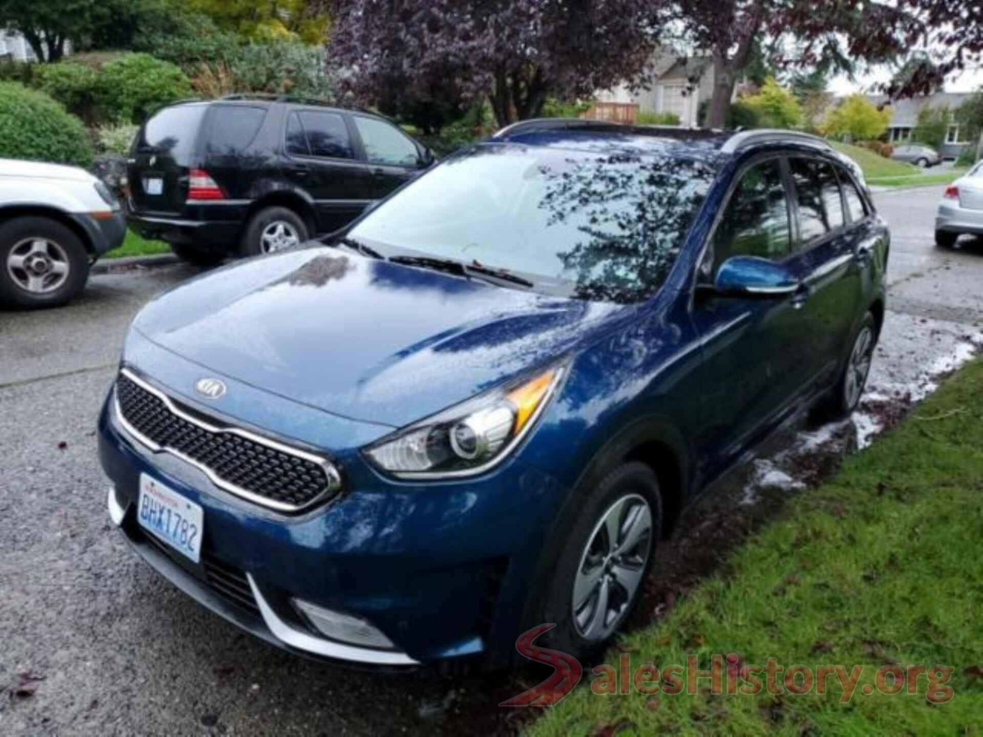 KNDCE3LC4J5127425 2018 KIA NIRO