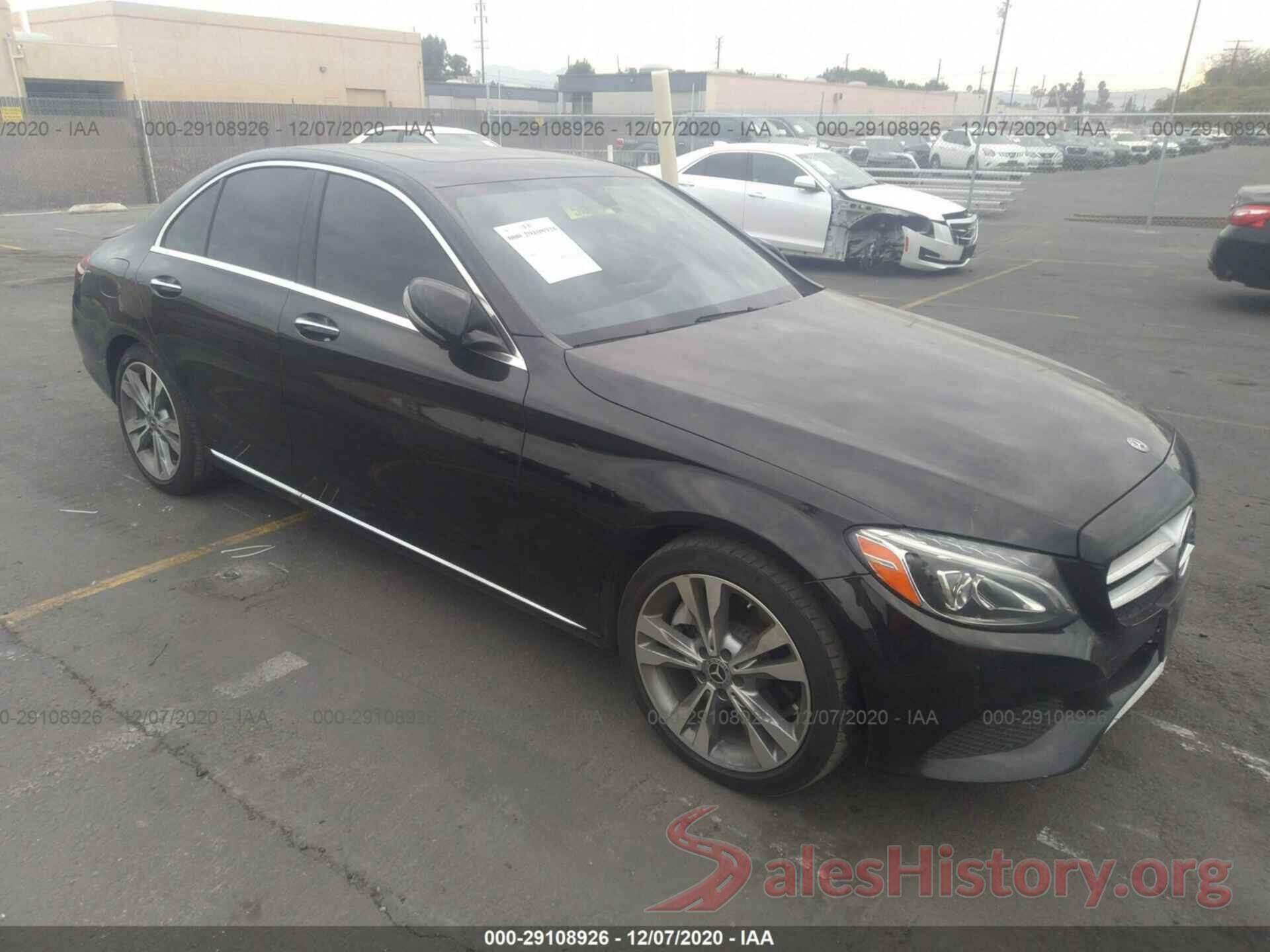 55SWF4JB8JU274404 2018 MERCEDES-BENZ C-CLASS