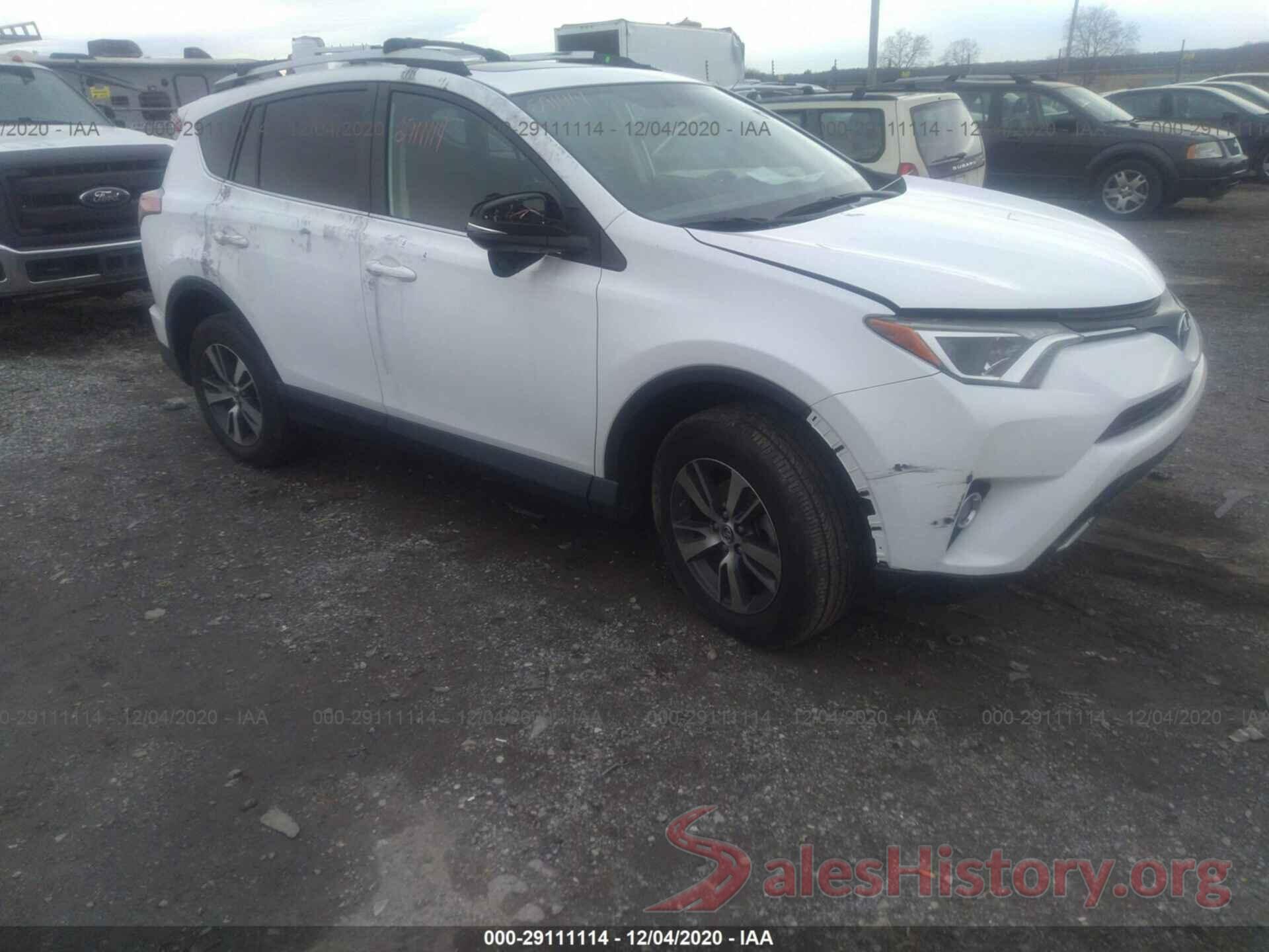 2T3RFREV6GW493526 2016 TOYOTA RAV4