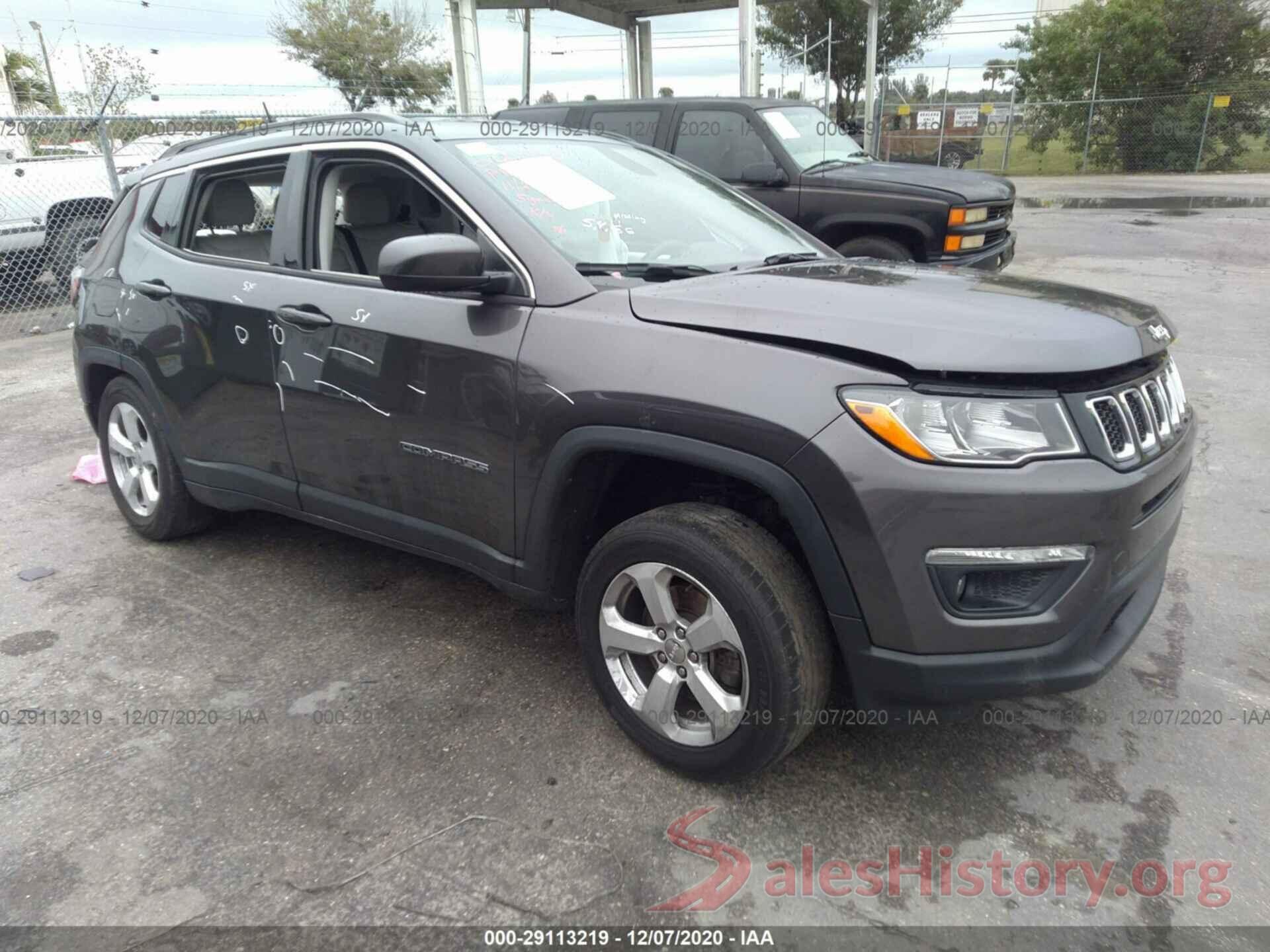 3C4NJDBB2JT152973 2018 JEEP COMPASS