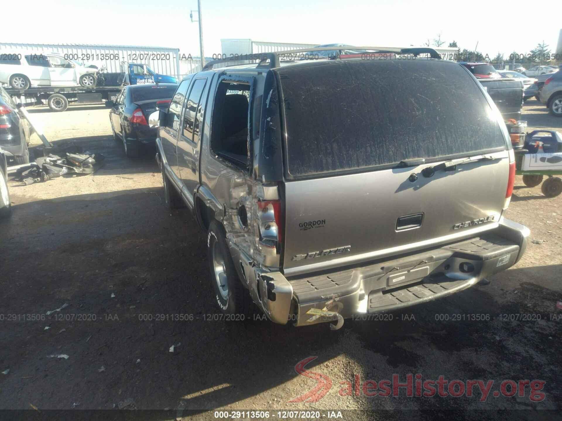 1GNCS13W812202143 2001 CHEVROLET BLAZER