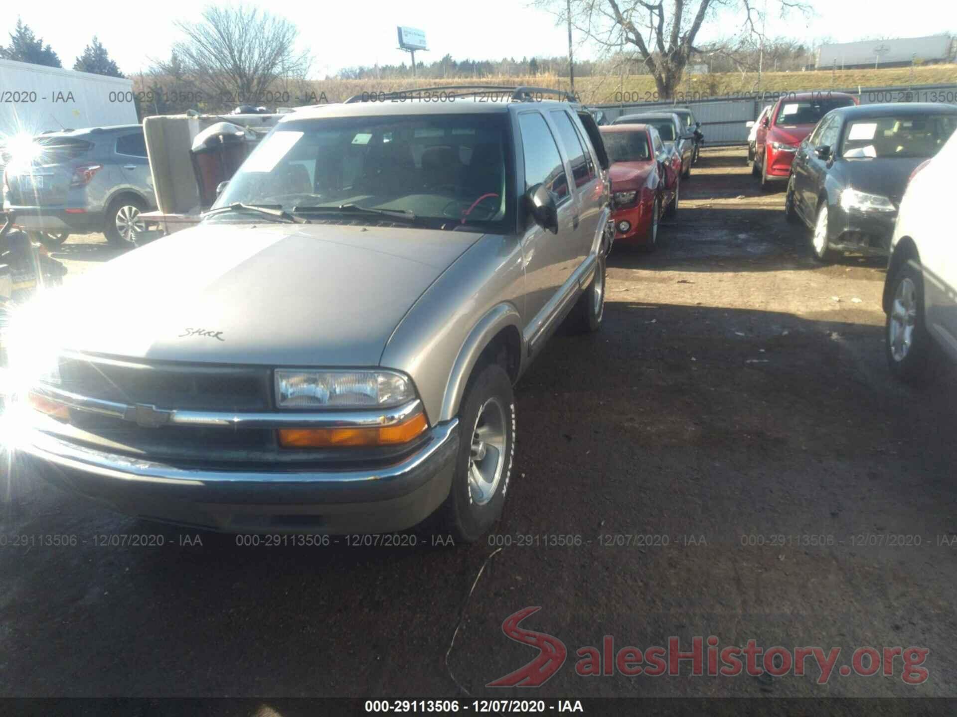 1GNCS13W812202143 2001 CHEVROLET BLAZER