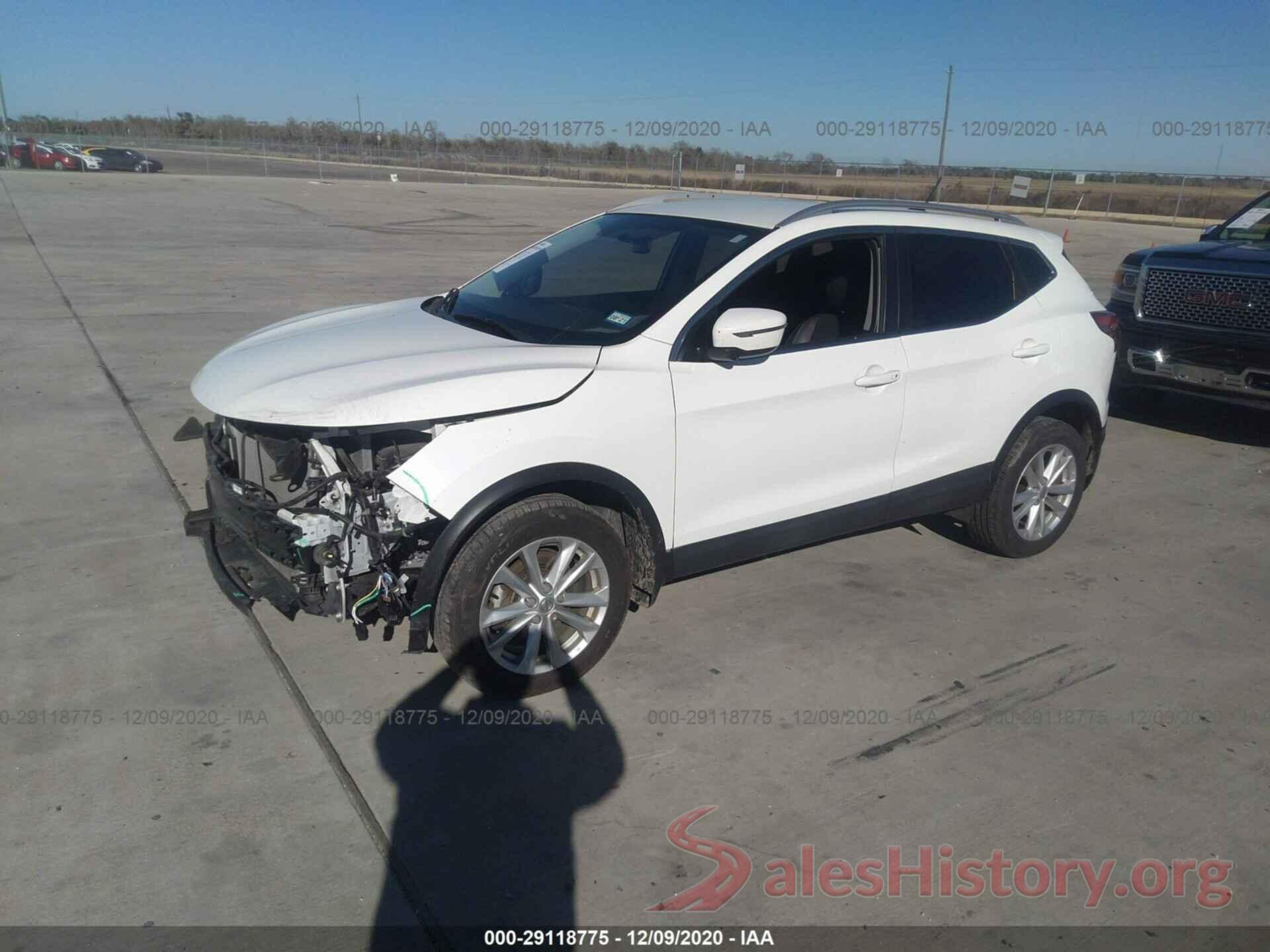 JN1BJ1CPXHW000622 2017 NISSAN ROGUE SPORT