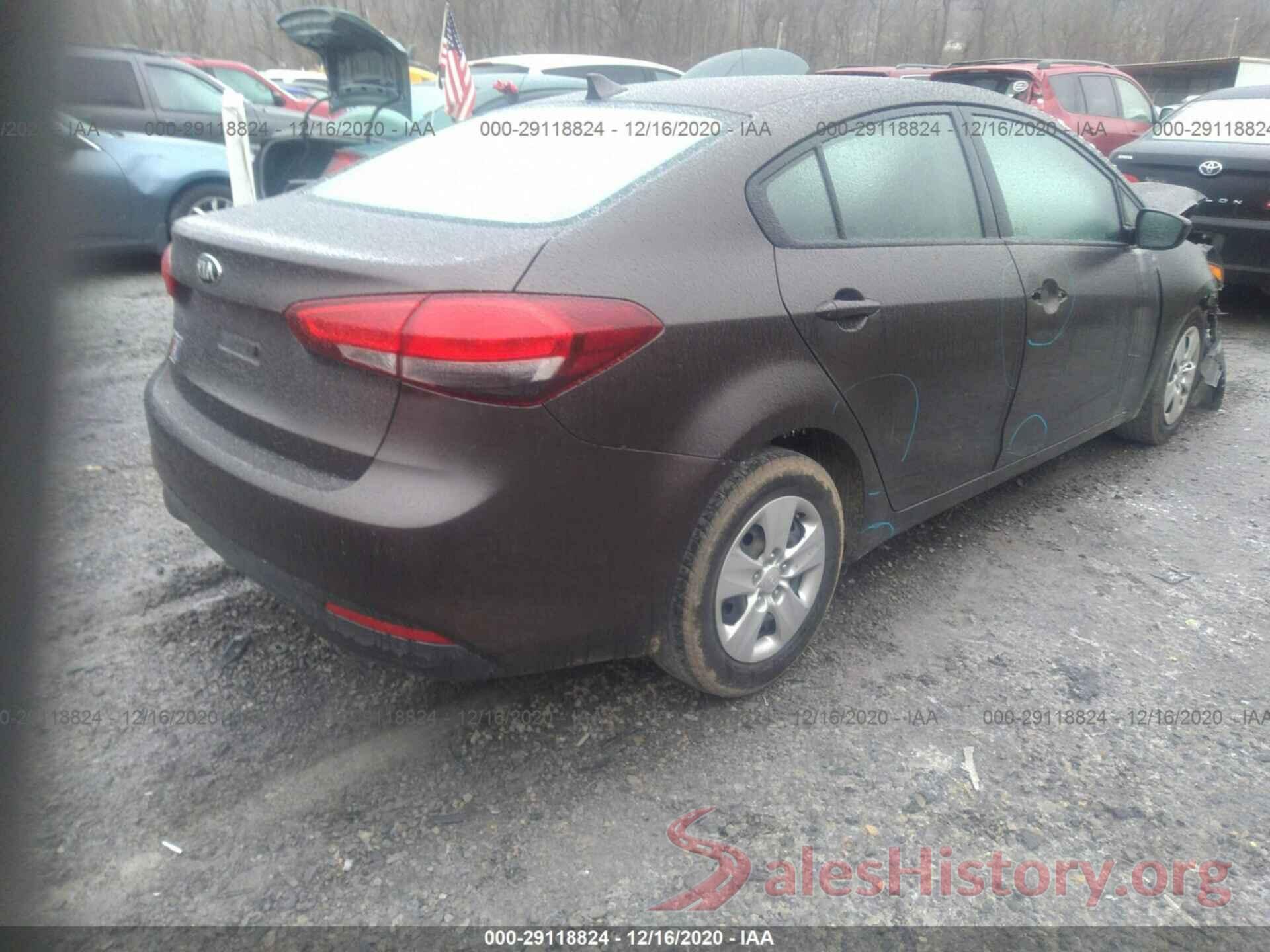 3KPFK4A75HE032470 2017 KIA FORTE