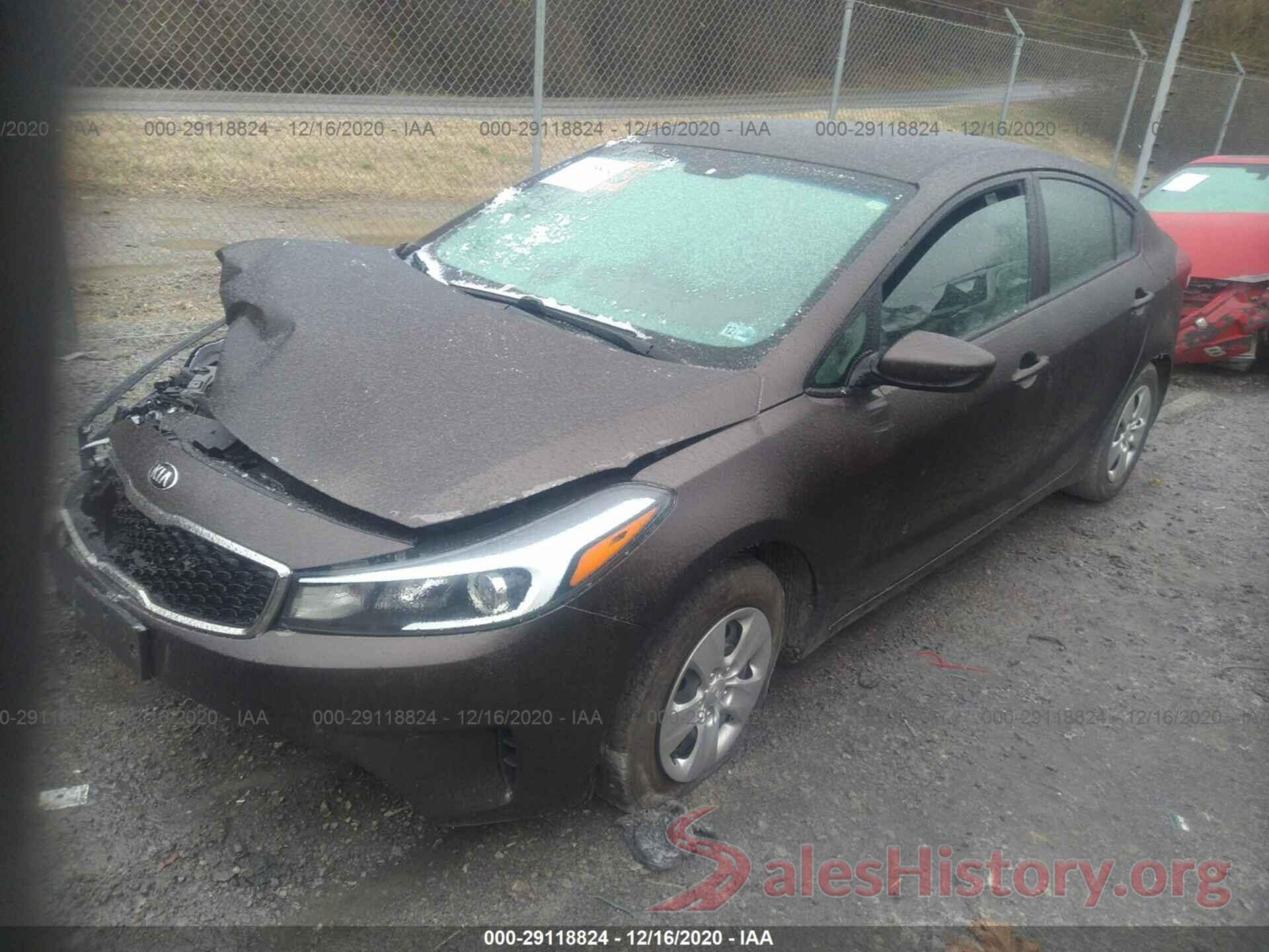 3KPFK4A75HE032470 2017 KIA FORTE