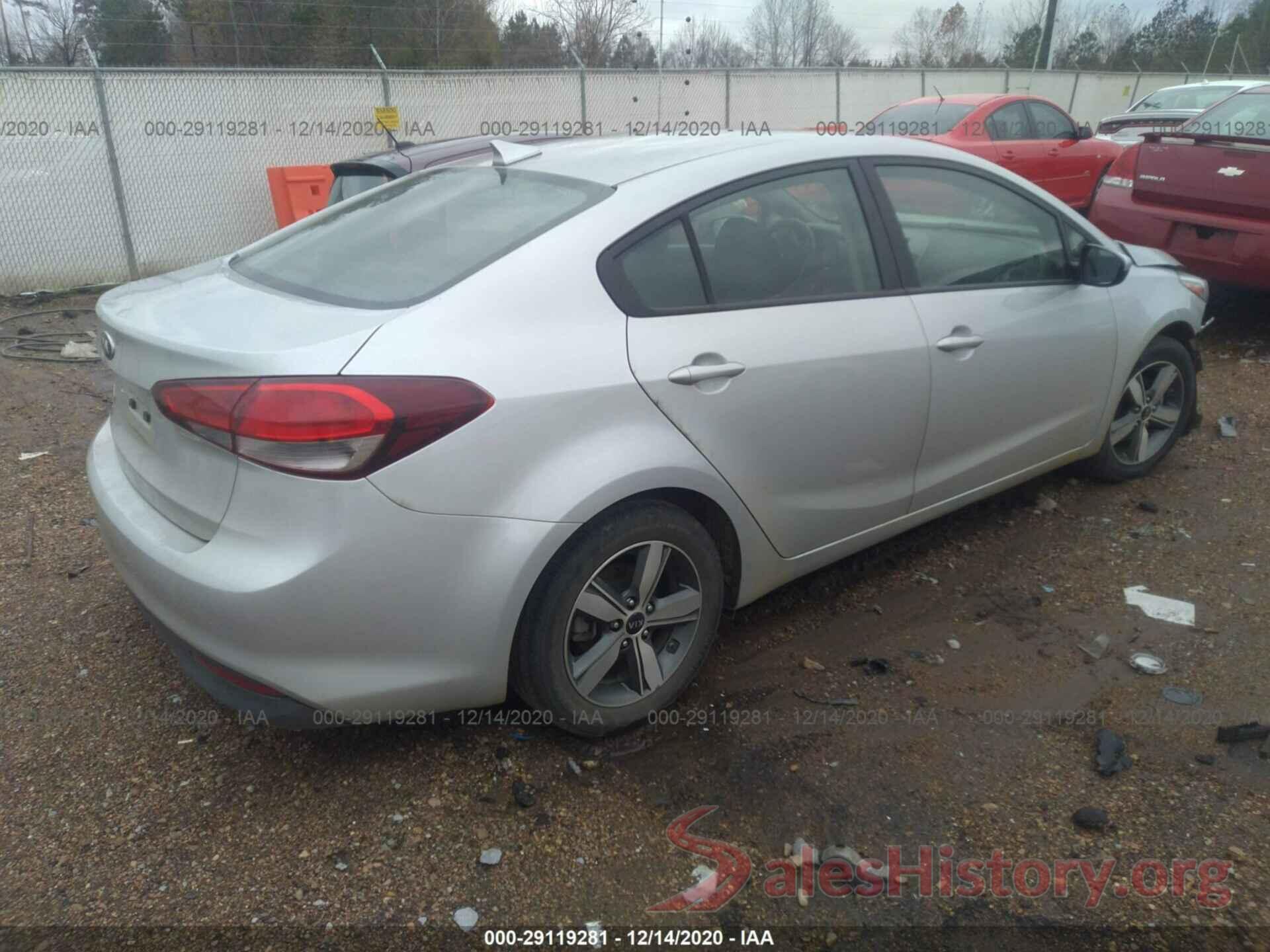 3KPFL4A75JE211725 2018 KIA FORTE