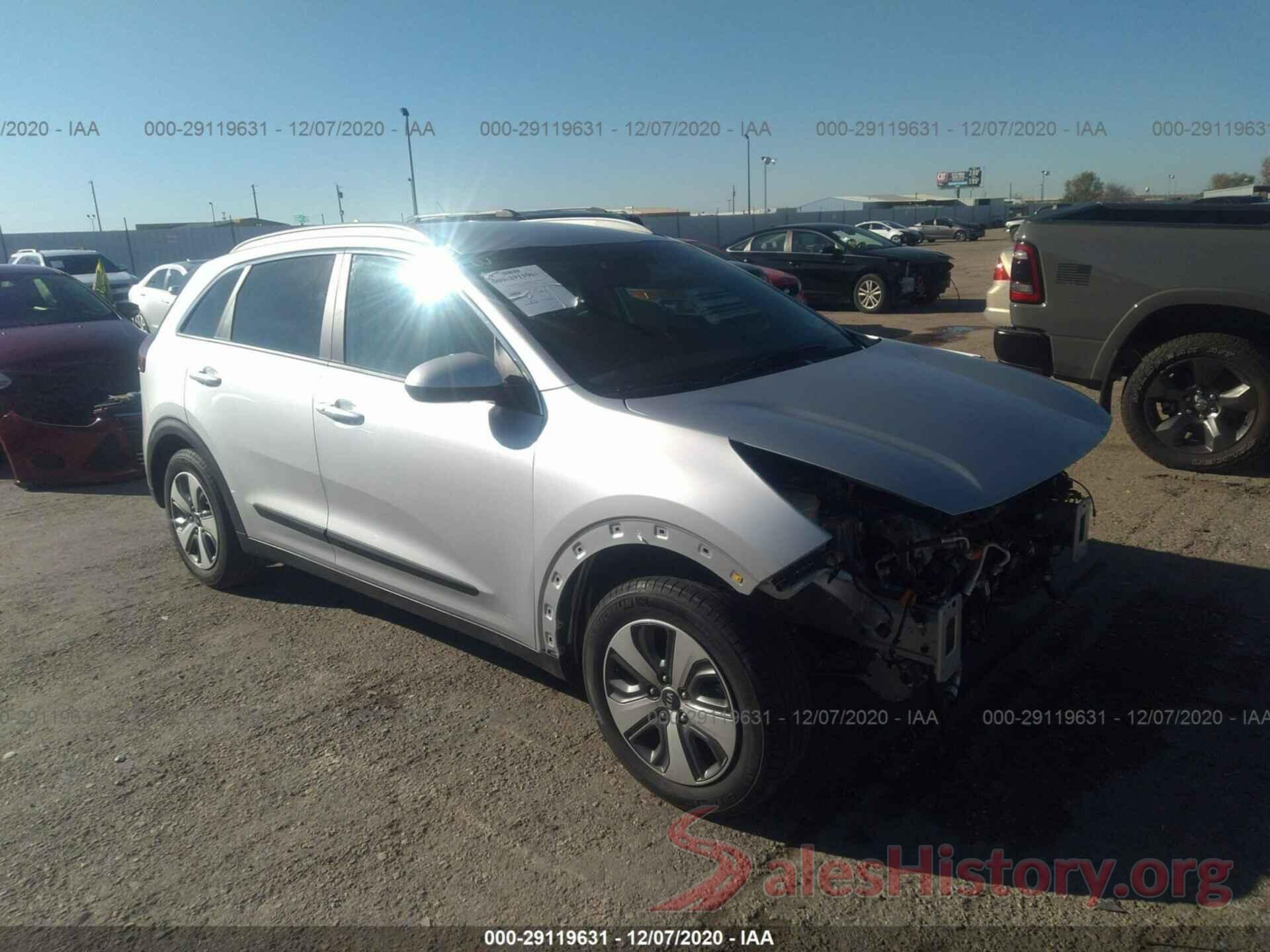 KNDCB3LC7K5251649 2019 KIA NIRO