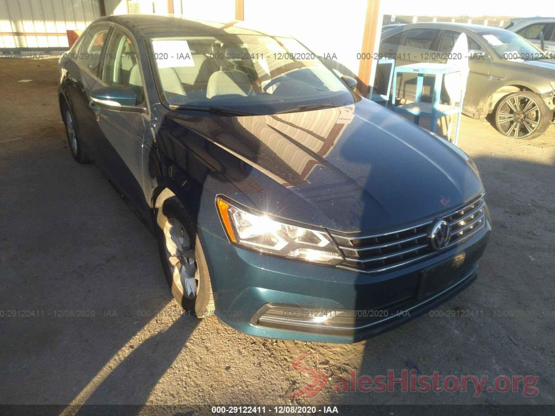 1VWAA7A3XJC033782 2018 VOLKSWAGEN PASSAT