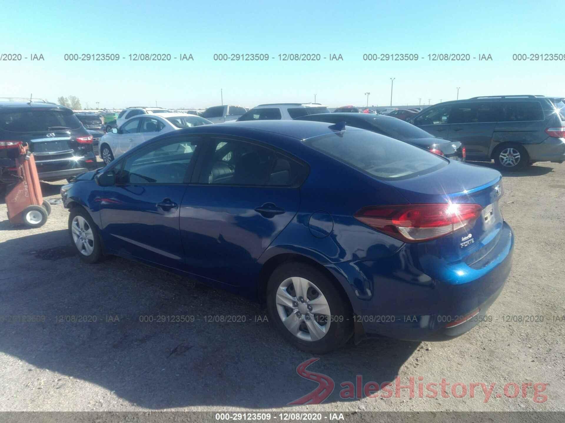 3KPFK4A72HE065944 2017 KIA FORTE