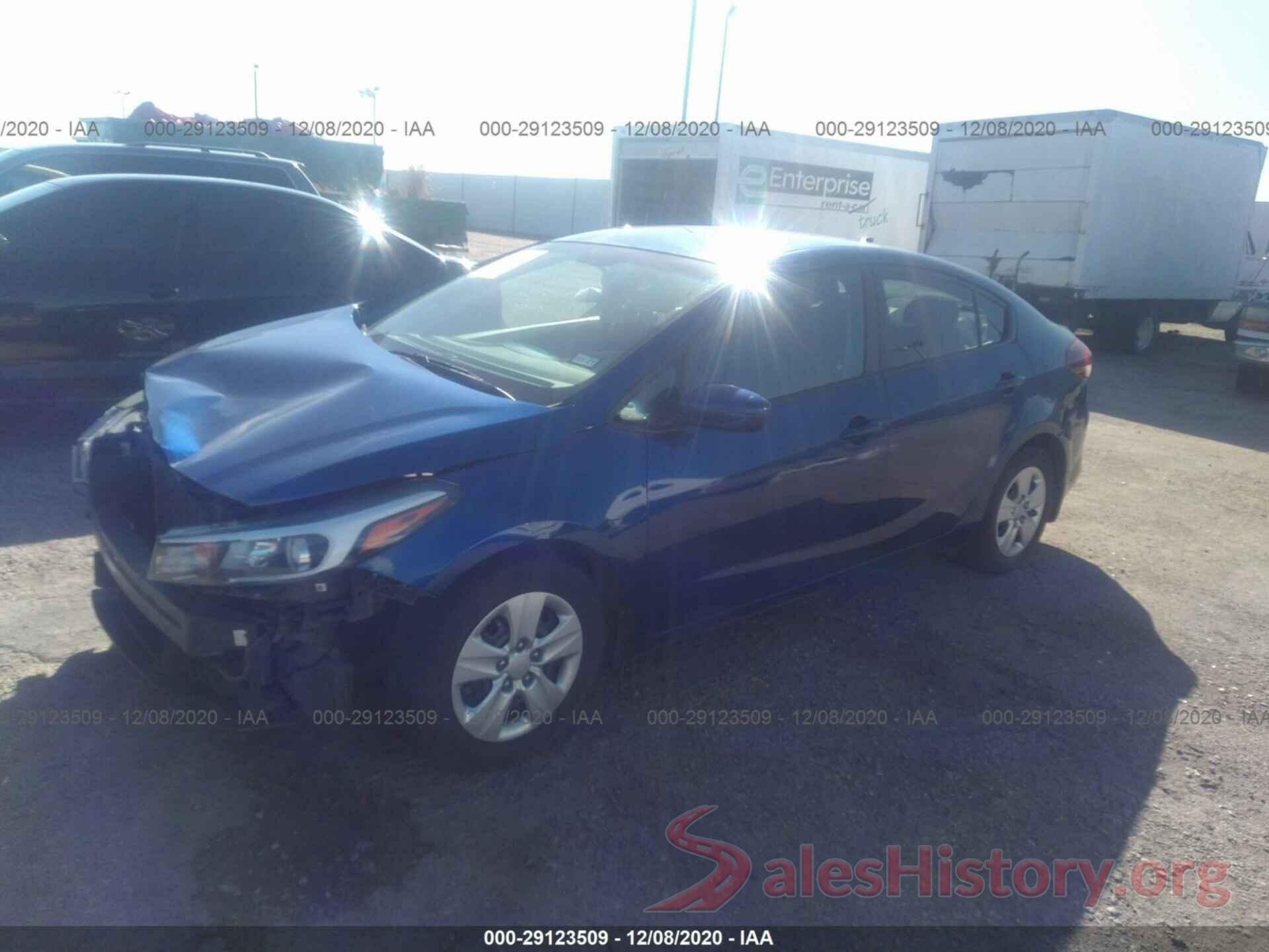 3KPFK4A72HE065944 2017 KIA FORTE