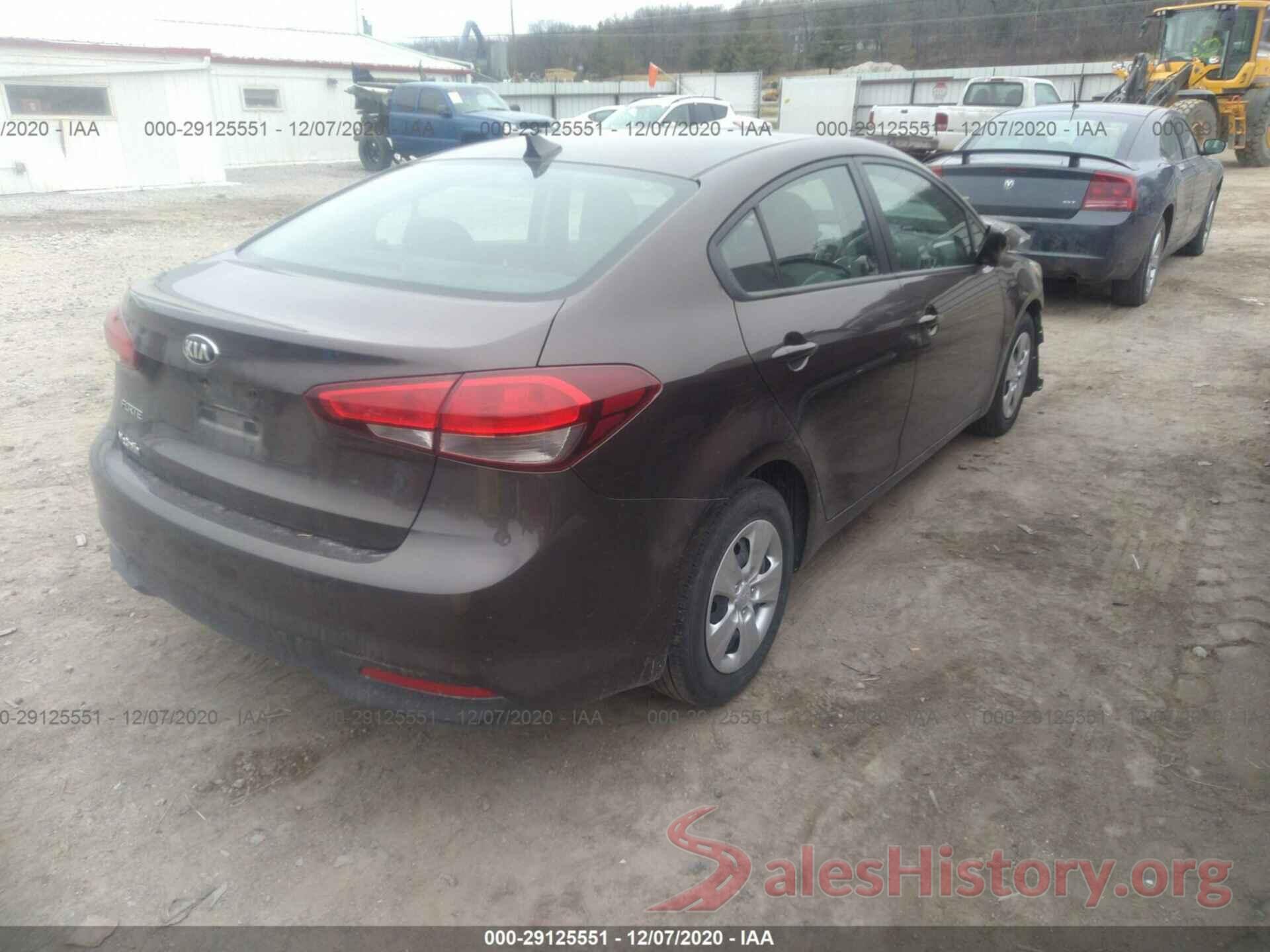 3KPFK4A78HE138136 2017 KIA FORTE