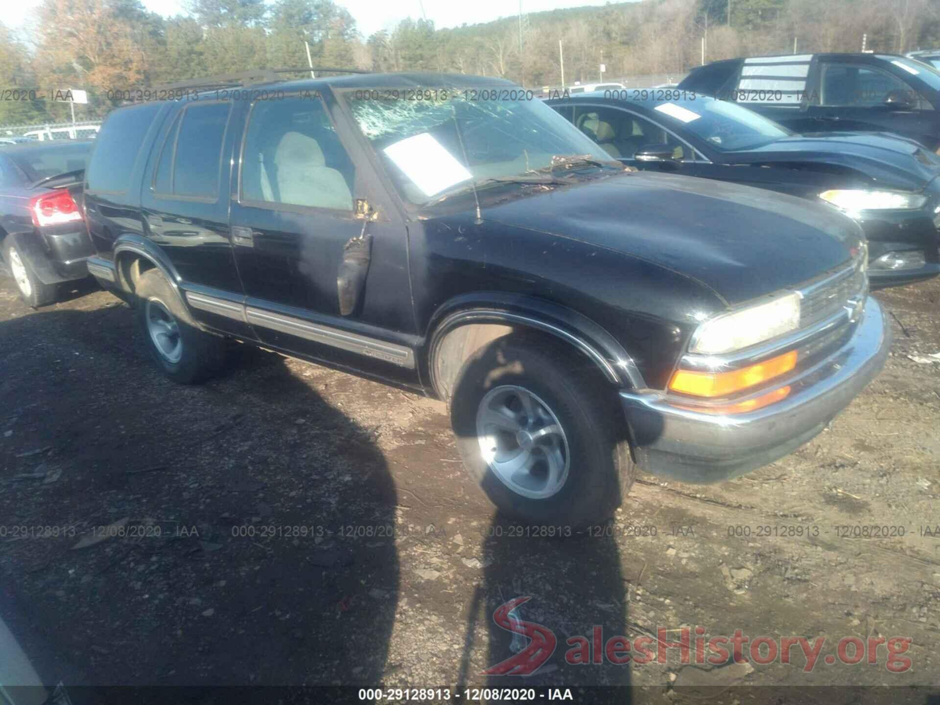 1GNCS13W9W2229469 1998 CHEVROLET BLAZER