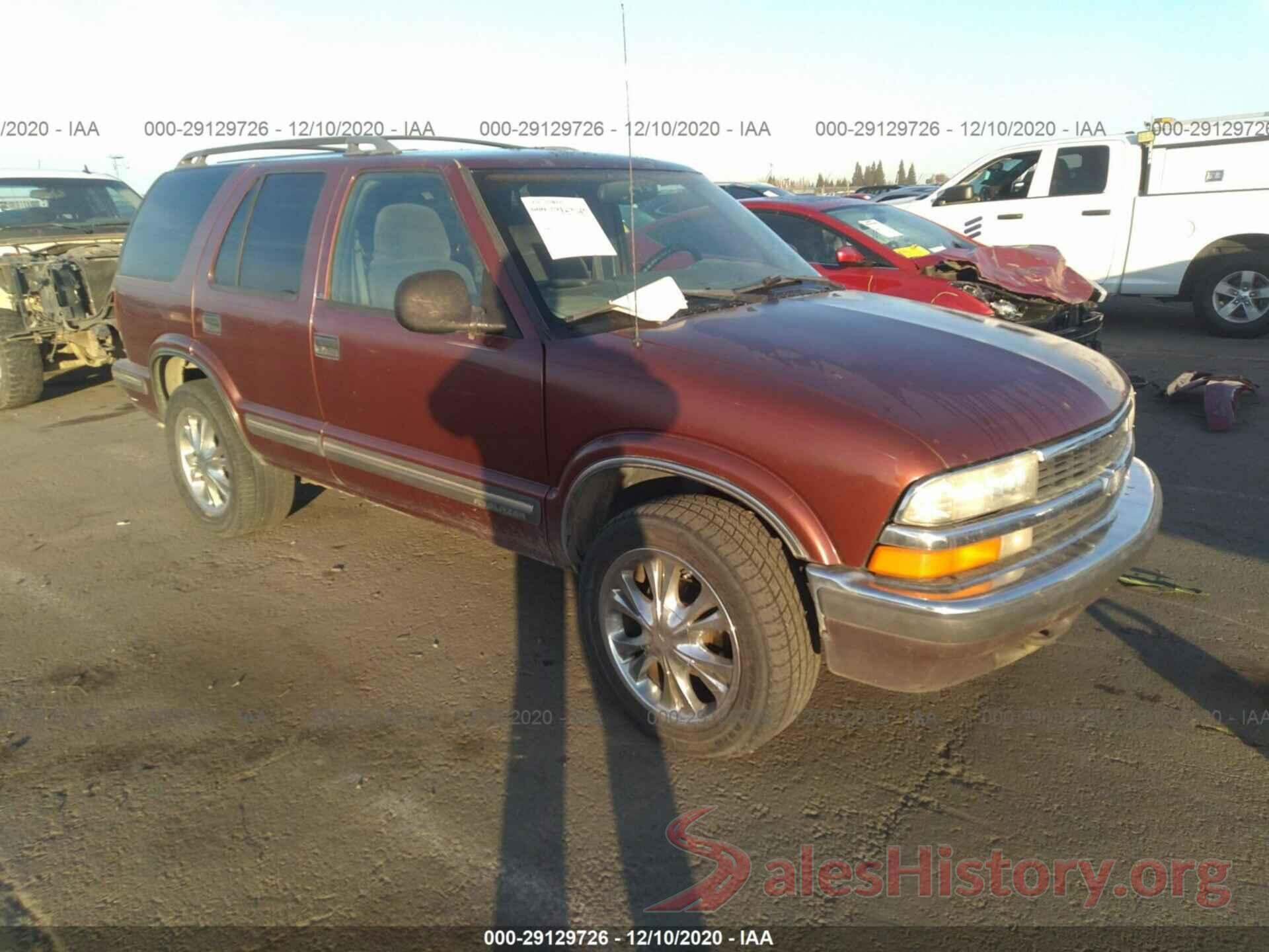 1GNDT13WXW2107365 1998 CHEVROLET BLAZER