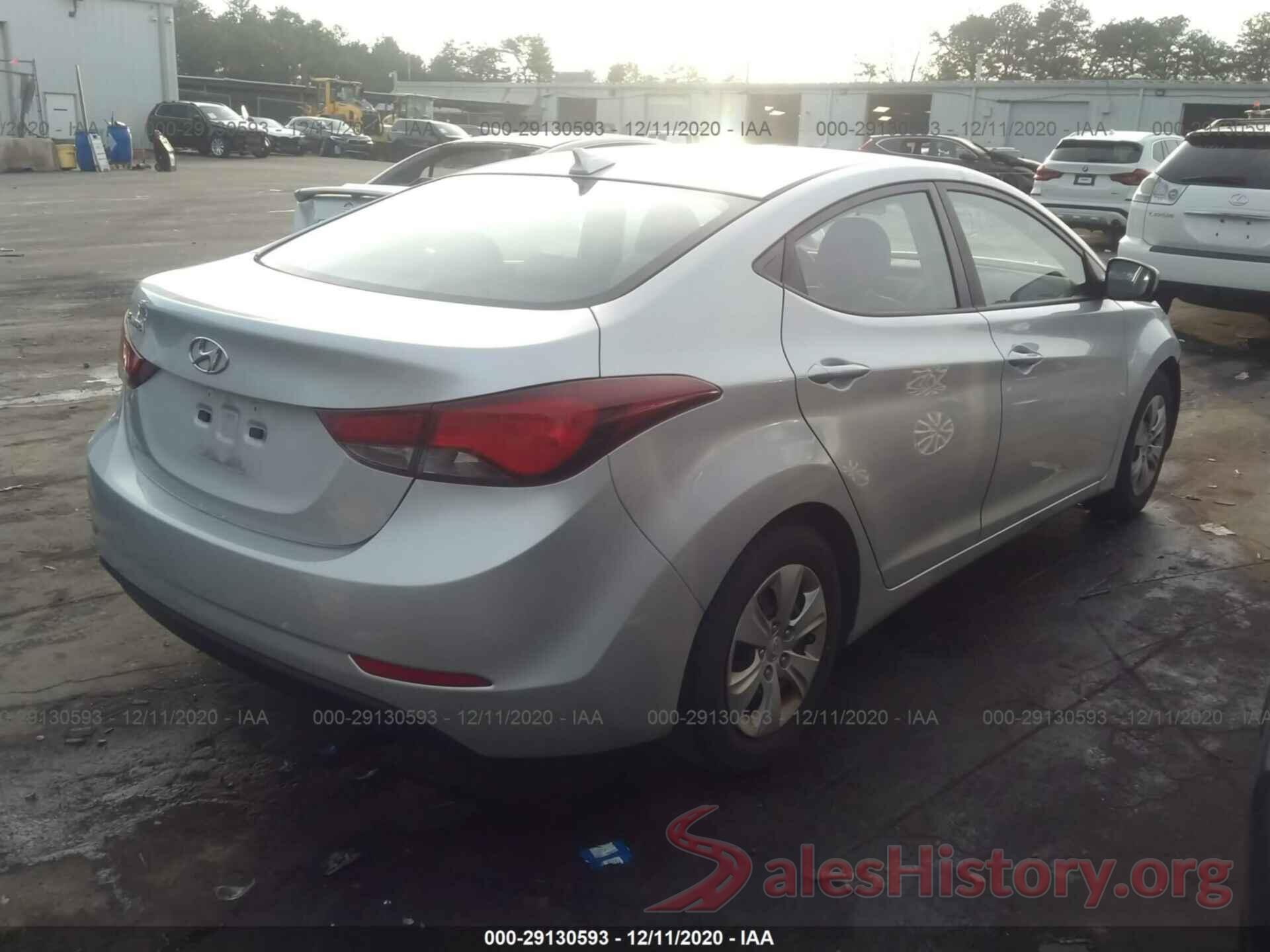 5NPDH4AE9GH736086 2016 HYUNDAI ELANTRA