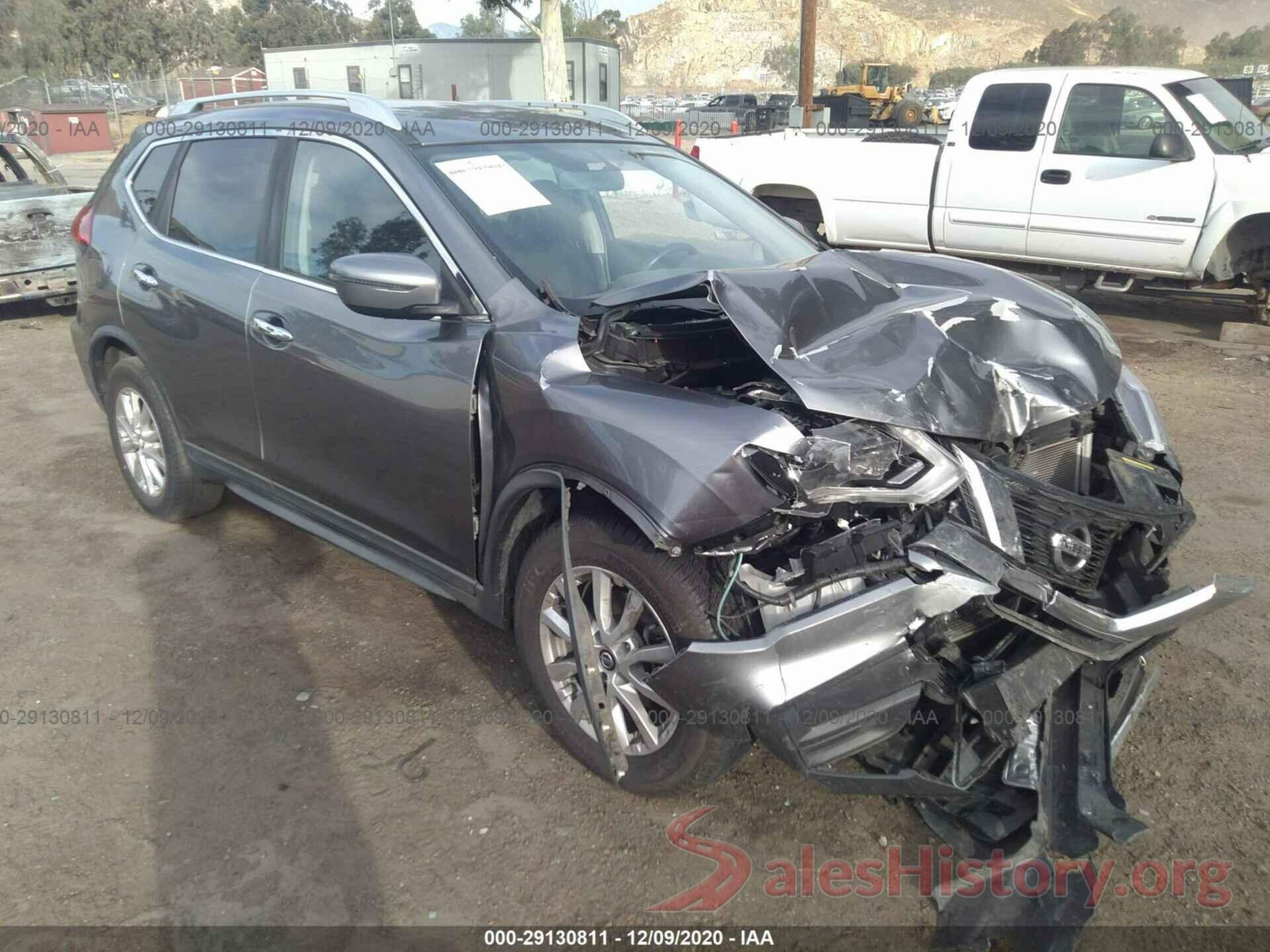 KNMAT2MT8HP501863 2017 NISSAN ROGUE