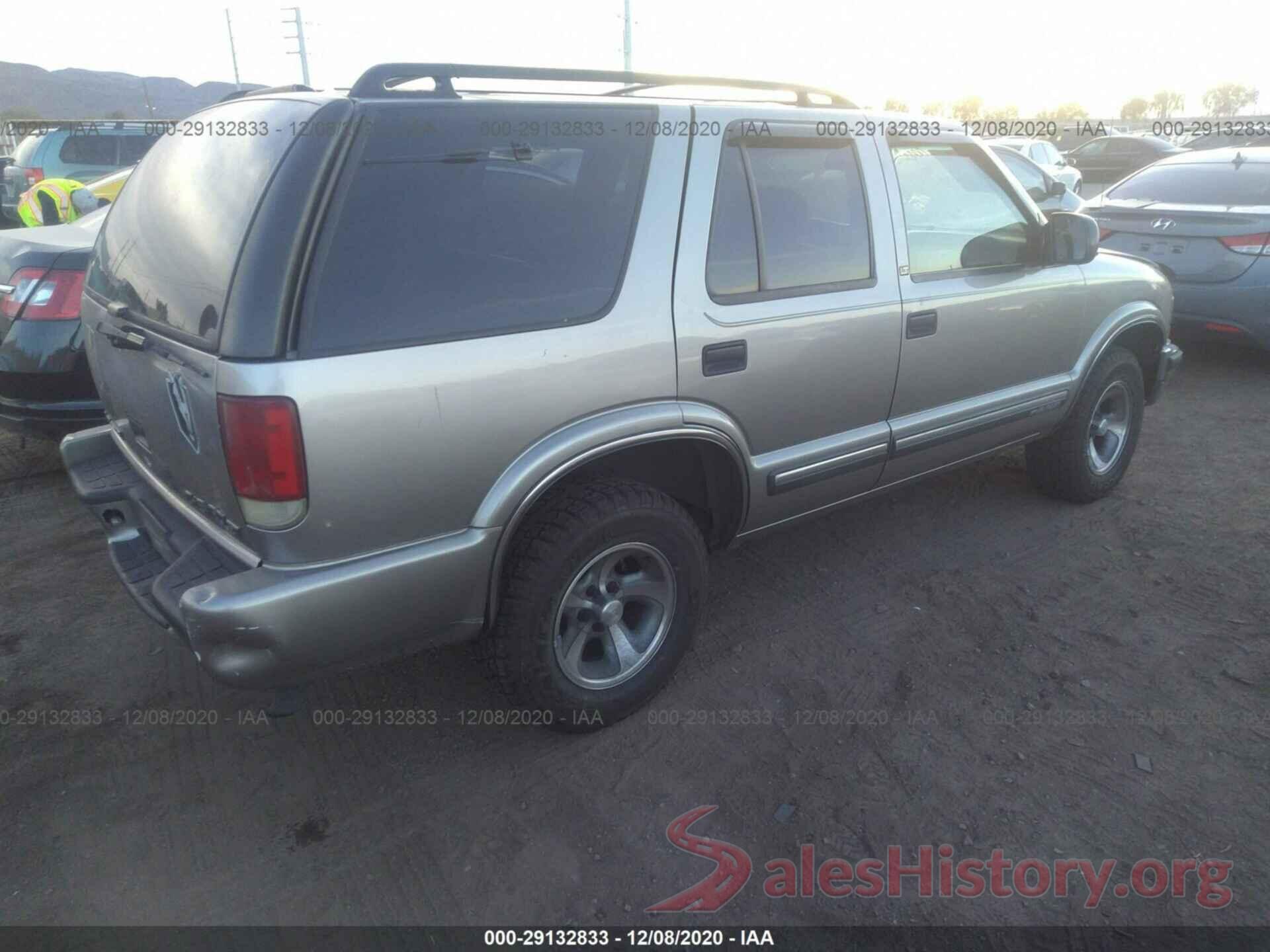 1GNCS13WX12120009 2001 CHEVROLET BLAZER