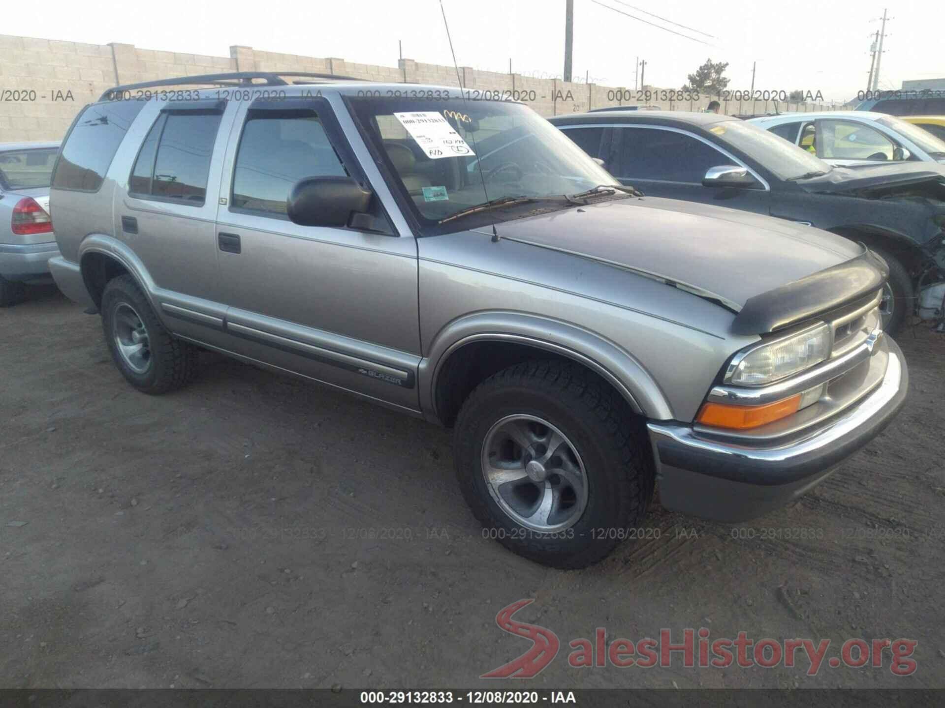 1GNCS13WX12120009 2001 CHEVROLET BLAZER