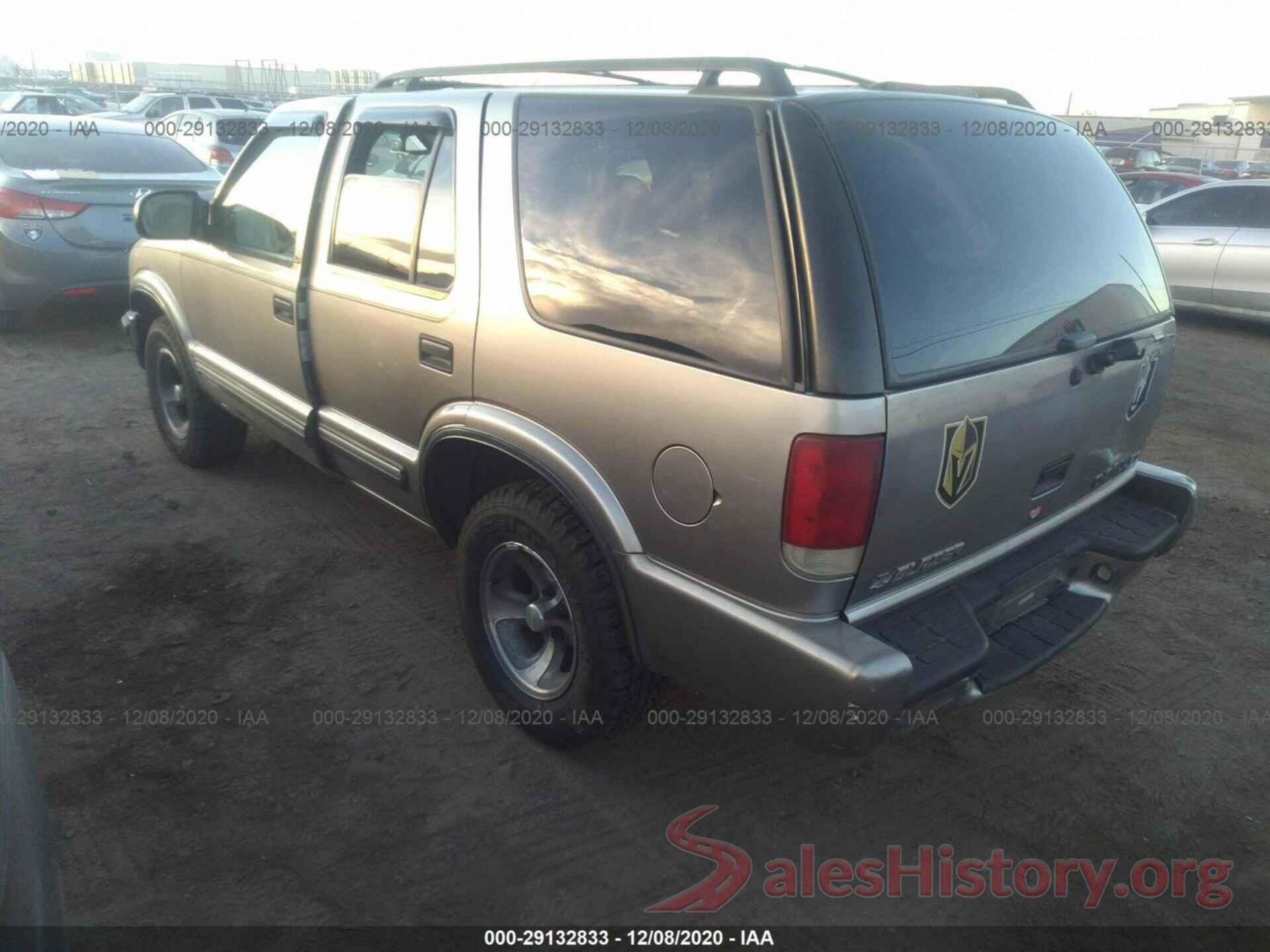 1GNCS13WX12120009 2001 CHEVROLET BLAZER