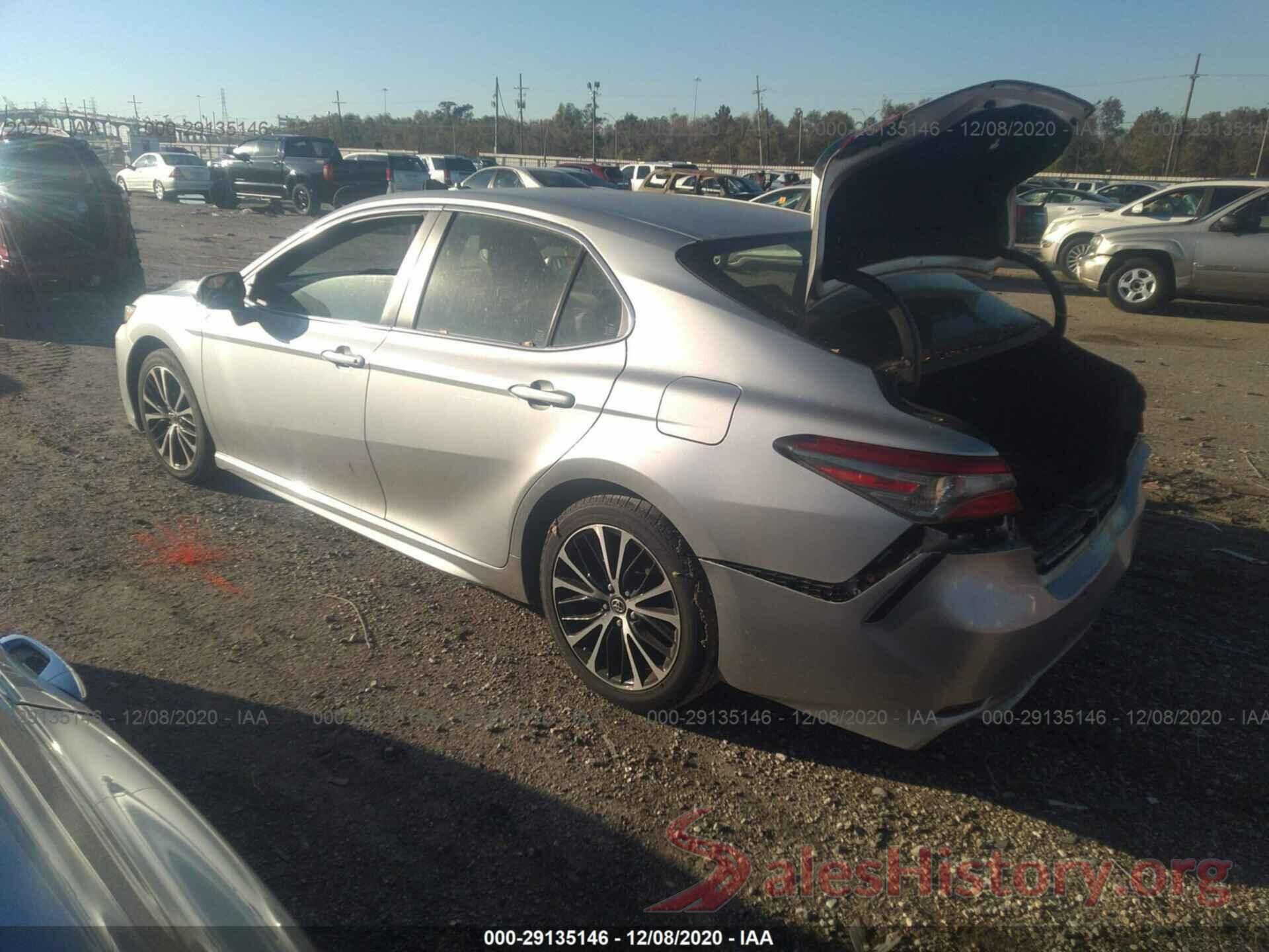 JTNB11HK2J3043364 2018 TOYOTA CAMRY